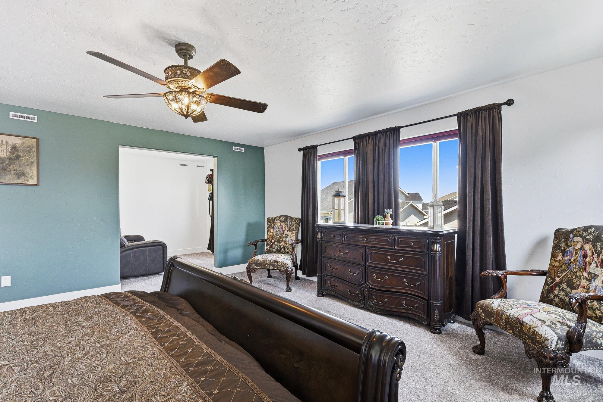 11390 Aspen Hill Dr, Caldwell, Idaho 83605, 5 Bedrooms, 4.5 Bathrooms, Residential For Sale, Price $684,900,MLS 98994096
