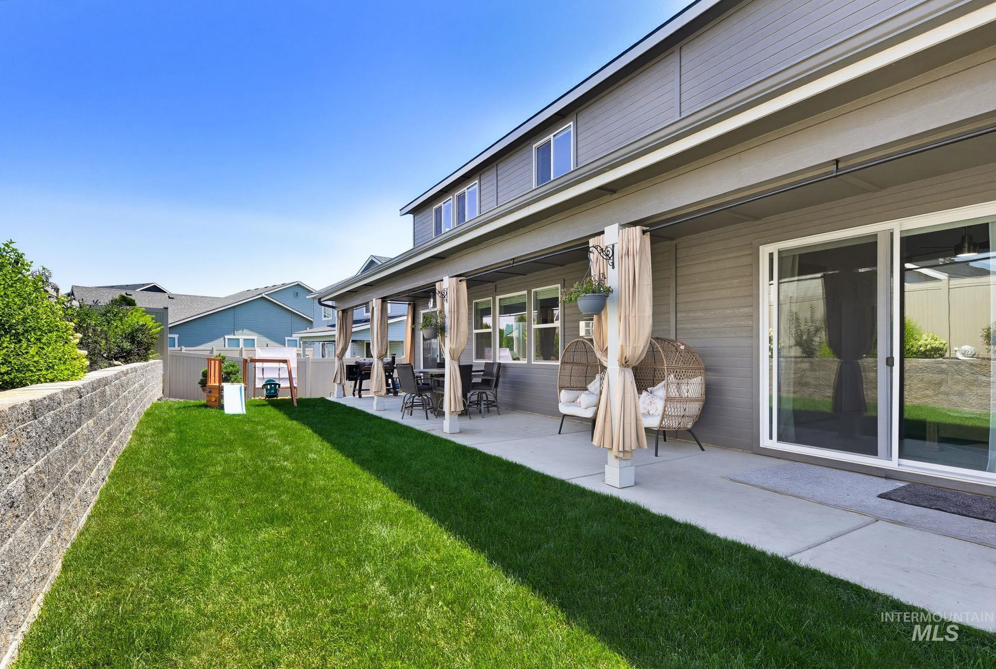11390 Aspen Hill Dr, Caldwell, Idaho 83605, 5 Bedrooms, 4.5 Bathrooms, Residential For Sale, Price $684,900,MLS 98994096