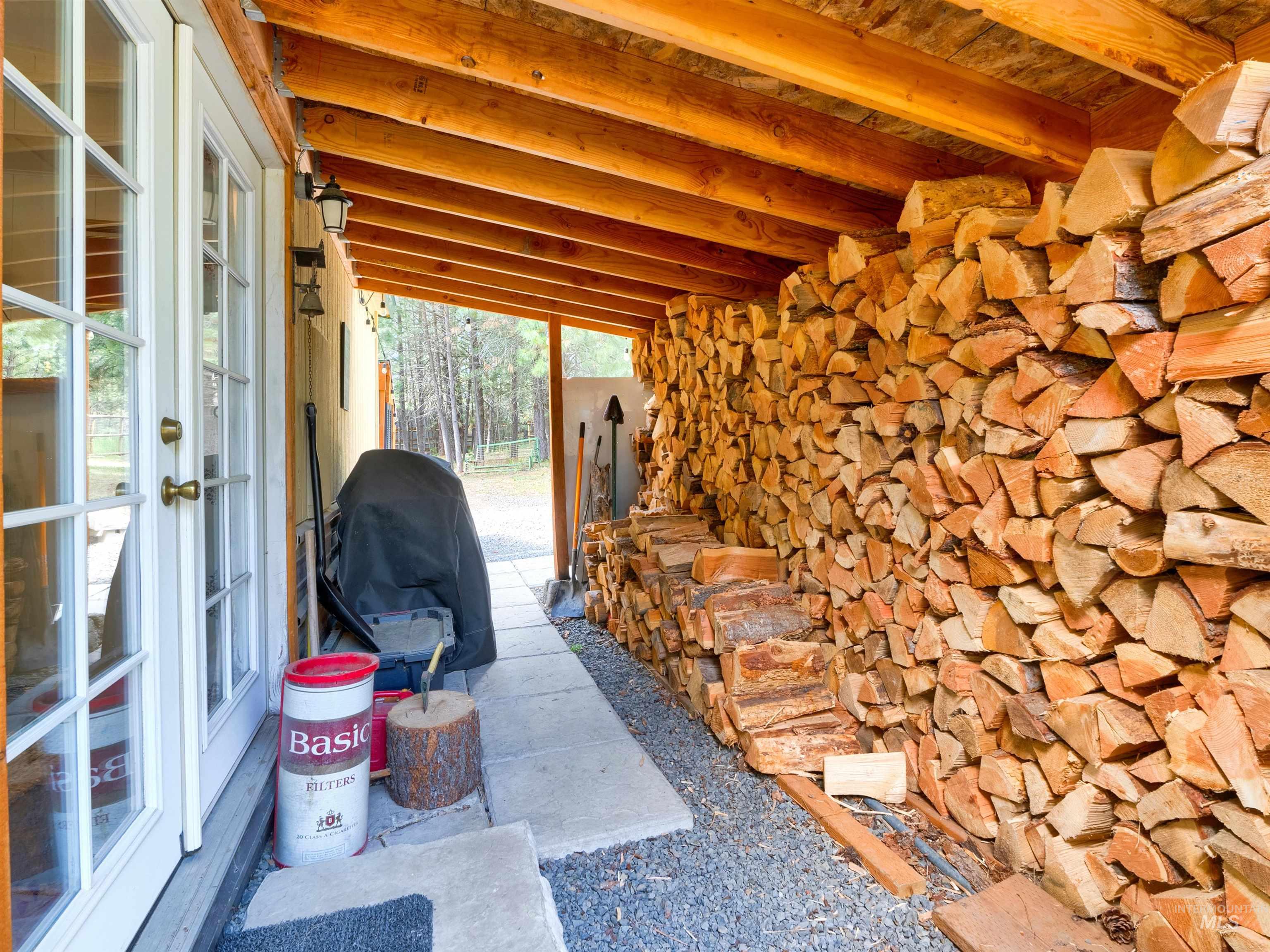 191 Bear Wallow, Cascade, Idaho 83611, 3 Bedrooms, 2 Bathrooms, Residential For Sale, Price $454,900,MLS 98994097