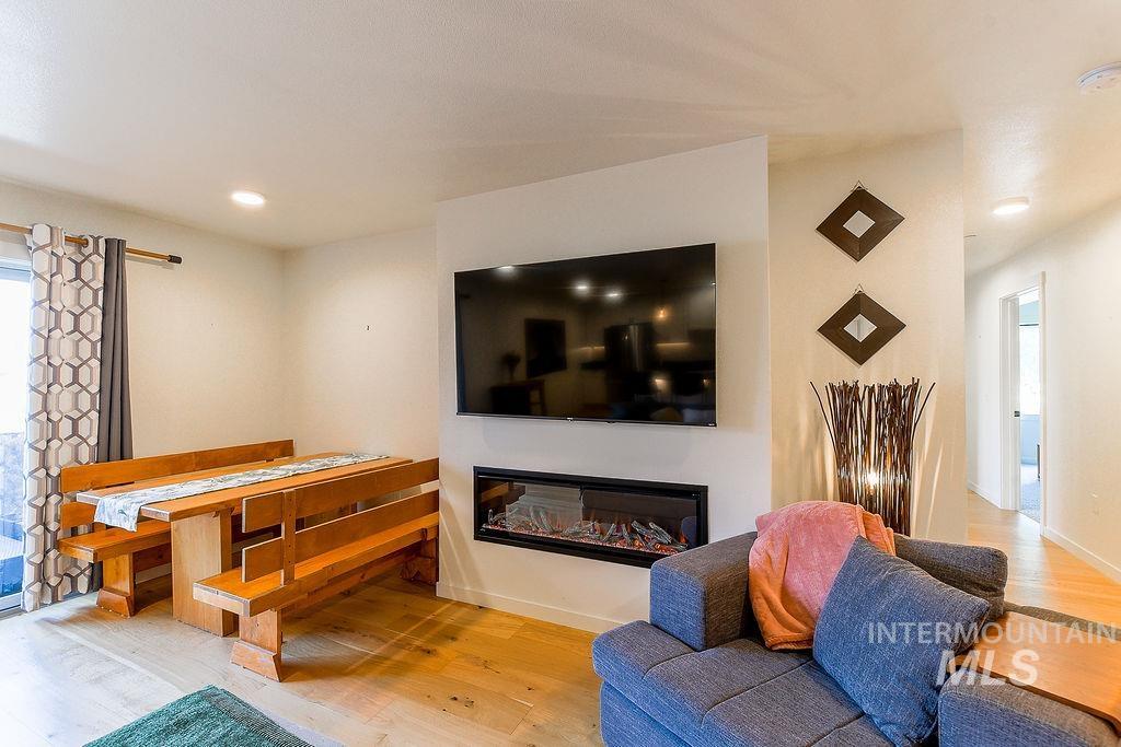 103 N Almon #102, Moscow, Idaho 83843, 3 Bedrooms, 2 Bathrooms, Residential For Sale, Price $449,000,MLS 98994104