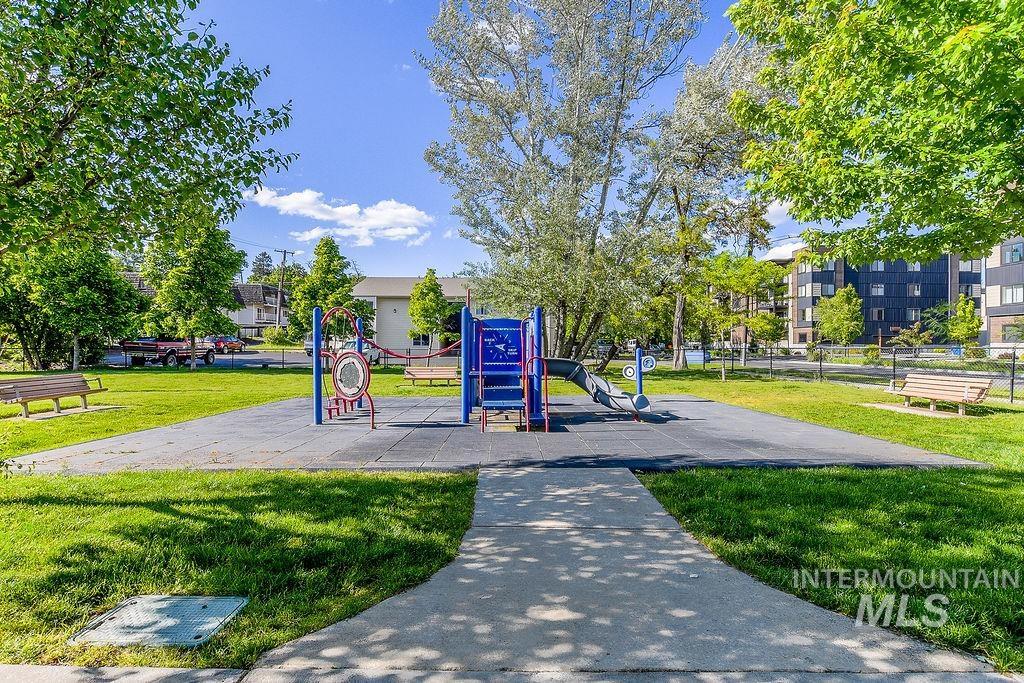 103 N Almon #102, Moscow, Idaho 83843, 3 Bedrooms, 2 Bathrooms, Residential For Sale, Price $449,000,MLS 98994104