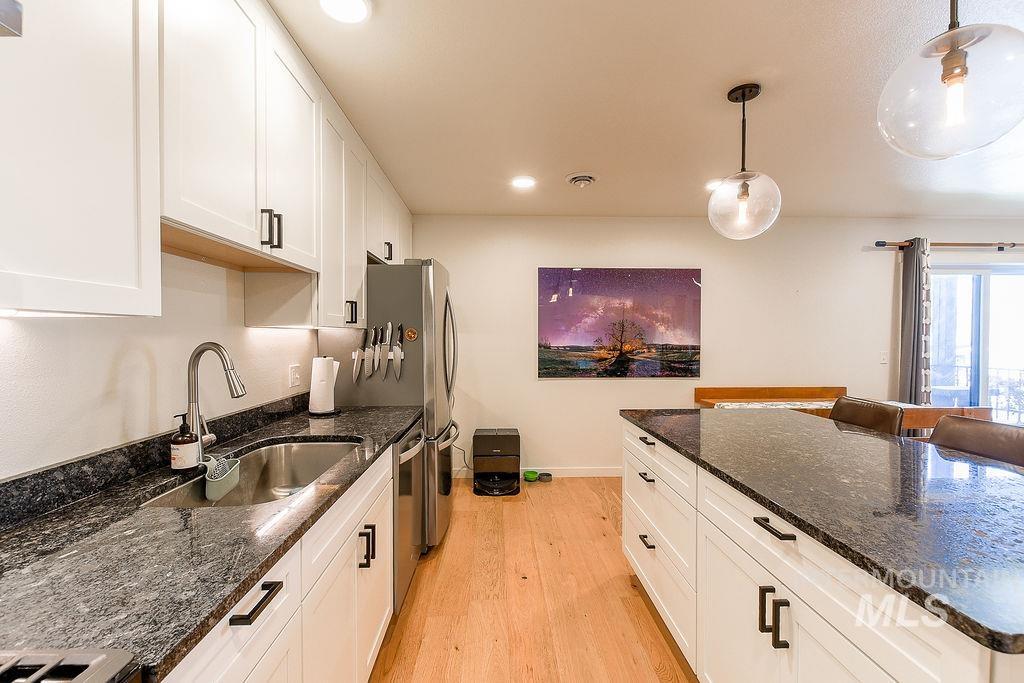 103 N Almon #102, Moscow, Idaho 83843, 3 Bedrooms, 2 Bathrooms, Residential For Sale, Price $449,000,MLS 98994104