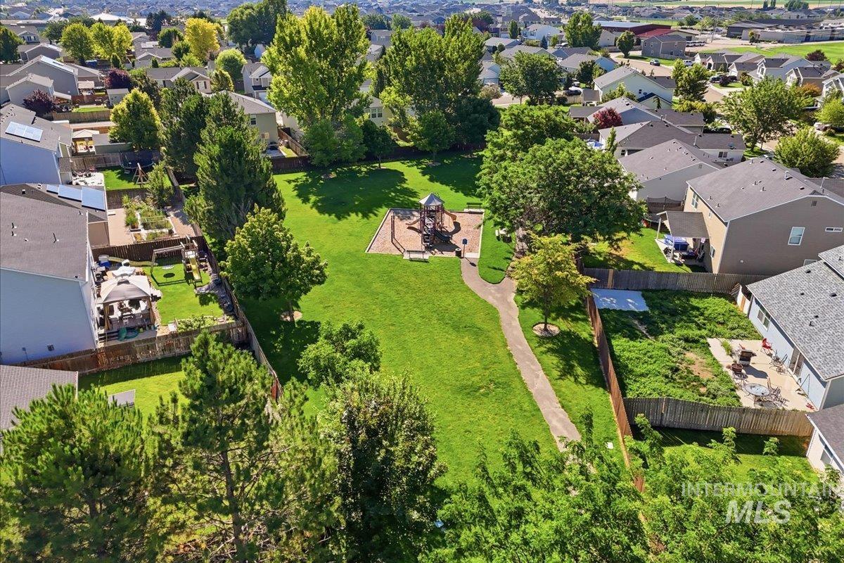 11715 Jump Creek Dr, Caldwell, Idaho 83605, 3 Bedrooms, 2.5 Bathrooms, Residential For Sale, Price $446,900,MLS 98994108