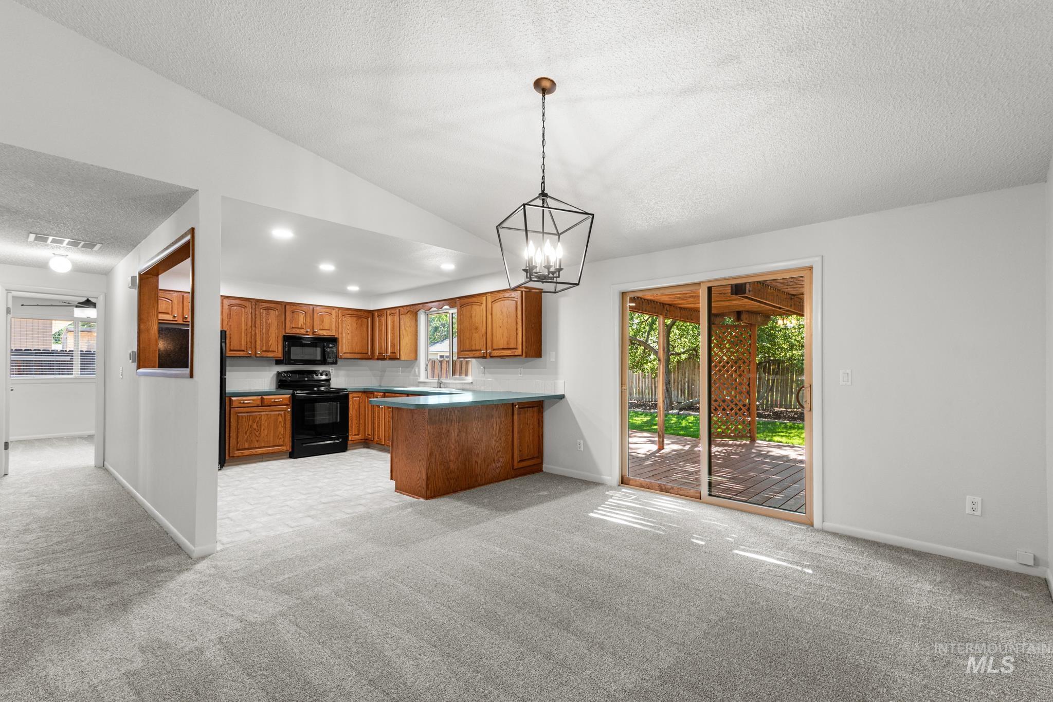 2185 N. Aster Ave., Boise, Idaho 83704, 3 Bedrooms, 2 Bathrooms, Residential For Sale, Price $435,900,MLS 98994115
