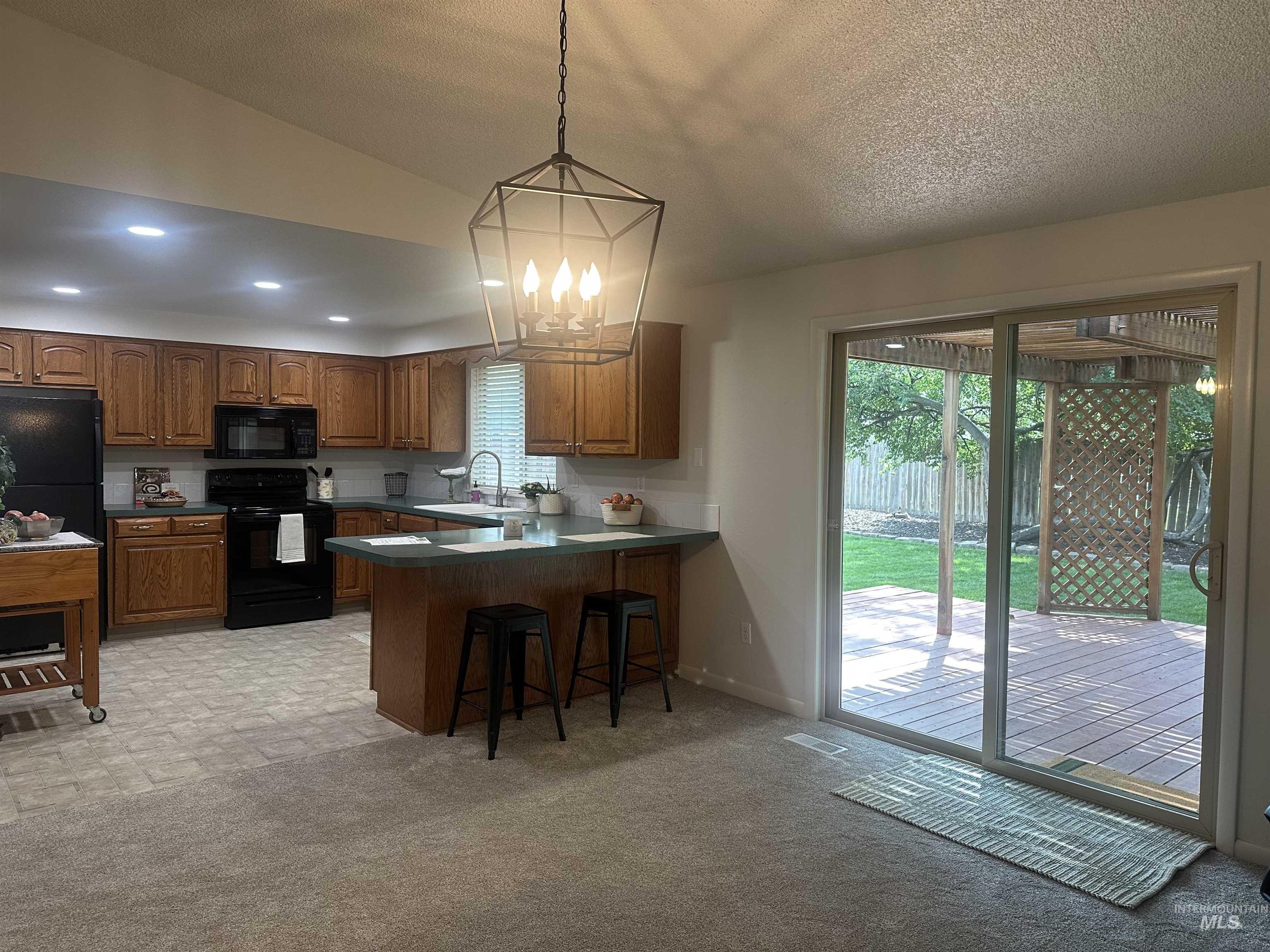 2185 N. Aster Ave., Boise, Idaho 83704, 3 Bedrooms, 2 Bathrooms, Residential For Sale, Price $435,900,MLS 98994115