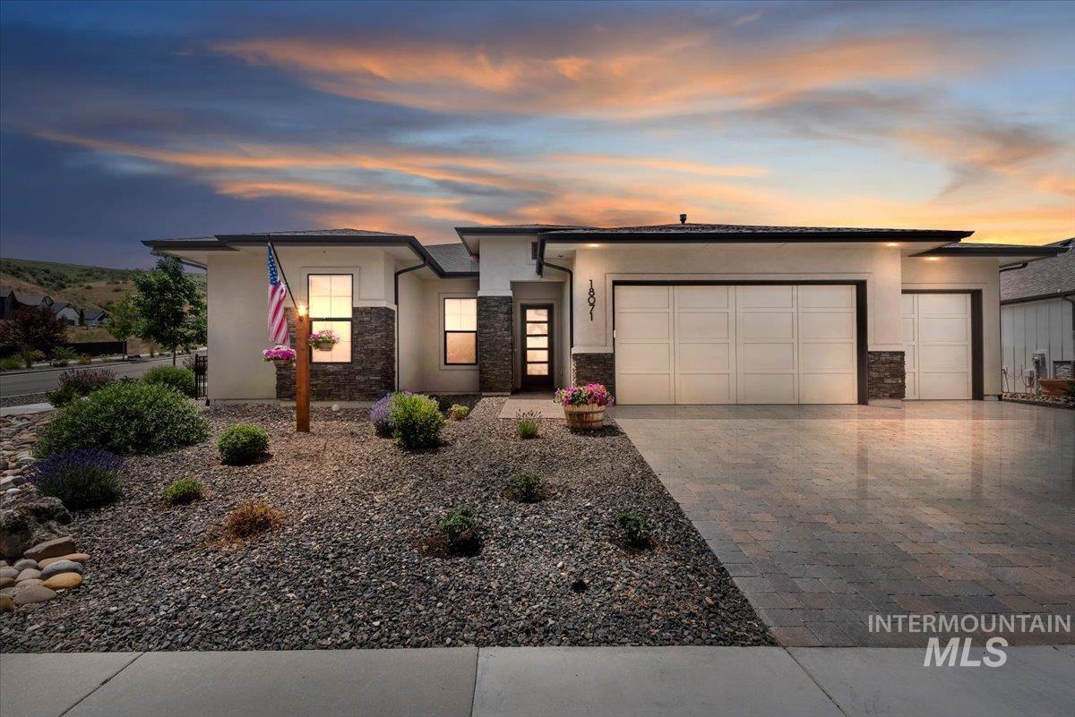 18071 N Burnt Car Way, Boise, Idaho 83714, 3 Bedrooms, 2.5 Bathrooms, Residential For Sale, Price $849,900,MLS 98994127
