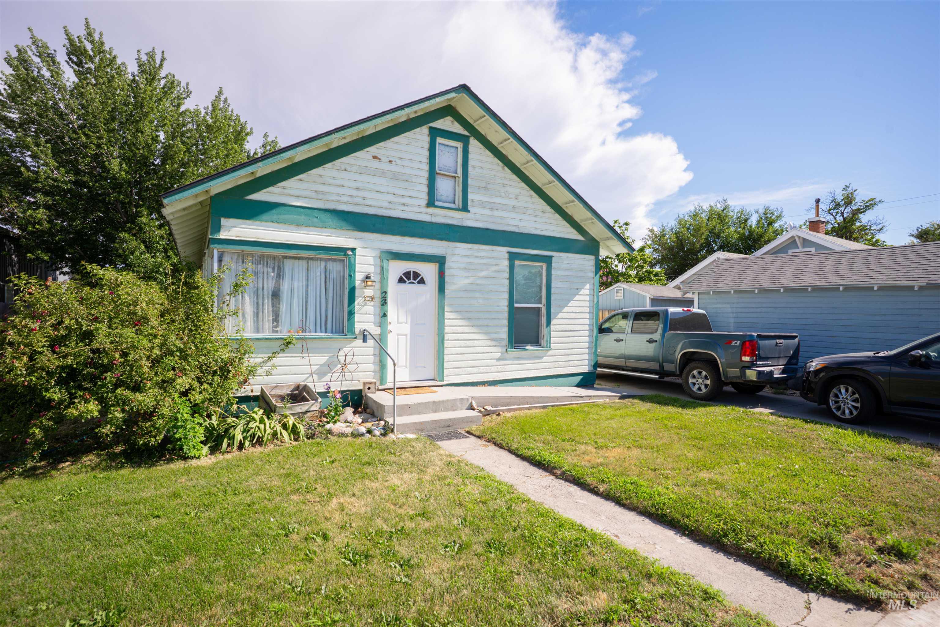 23 E 2nd Ave, Glenns Ferry, Idaho 83623, 3 Bedrooms, 1 Bathroom, Residential For Sale, Price $239,500,MLS 98994131