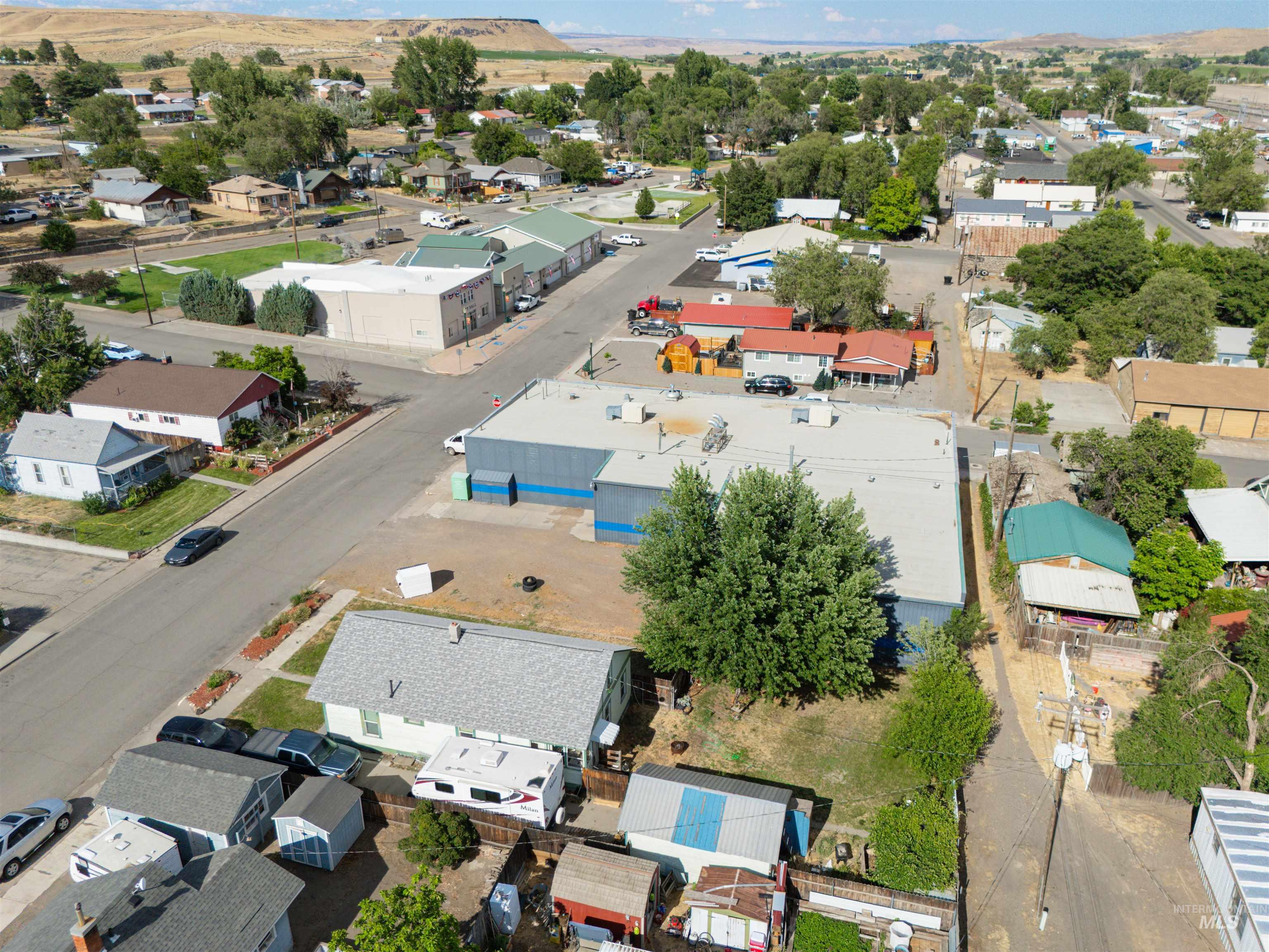 23 E 2nd Ave, Glenns Ferry, Idaho 83623, 3 Bedrooms, 1 Bathroom, Residential For Sale, Price $239,500,MLS 98994131