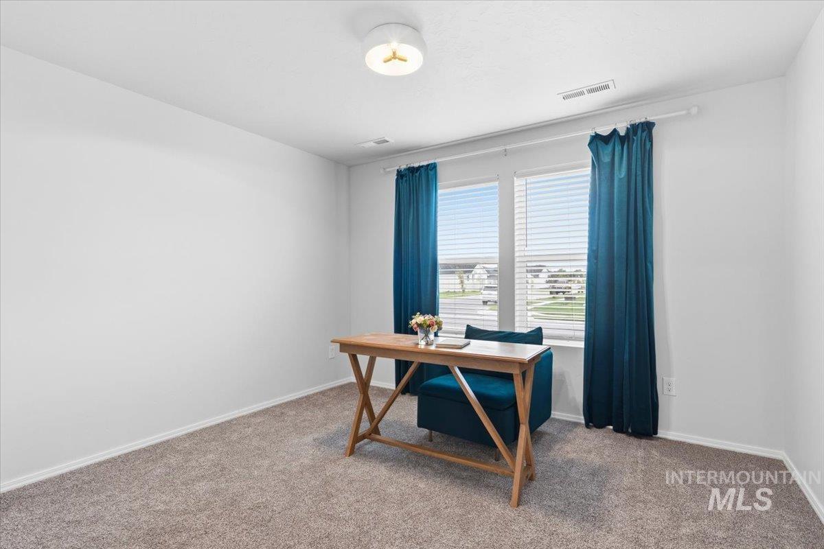 9170 W Tuberose St., Nampa, Idaho 83687, 4 Bedrooms, 2 Bathrooms, Residential For Sale, Price $469,900,MLS 98994140