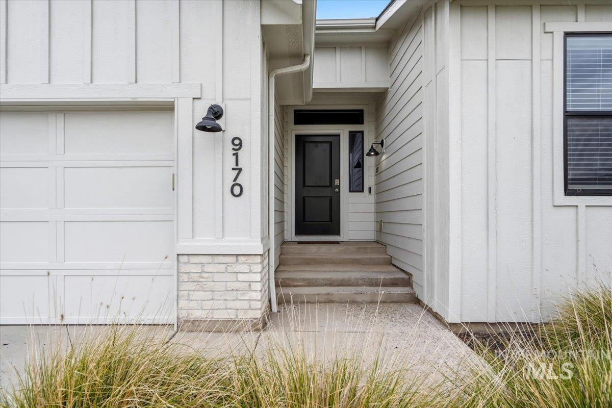 9170 W Tuberose St., Nampa, Idaho 83687, 4 Bedrooms, 2 Bathrooms, Residential For Sale, Price $469,900,MLS 98994140