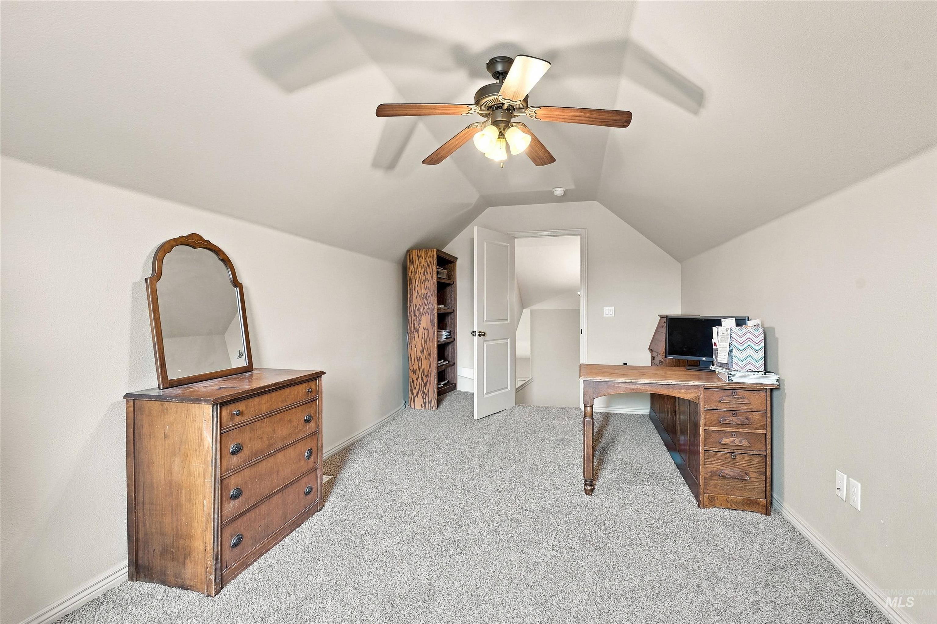 3914 S Raintree, Nampa, Idaho 83686, 3 Bedrooms, 2 Bathrooms, Residential For Sale, Price $429,900,MLS 98994145