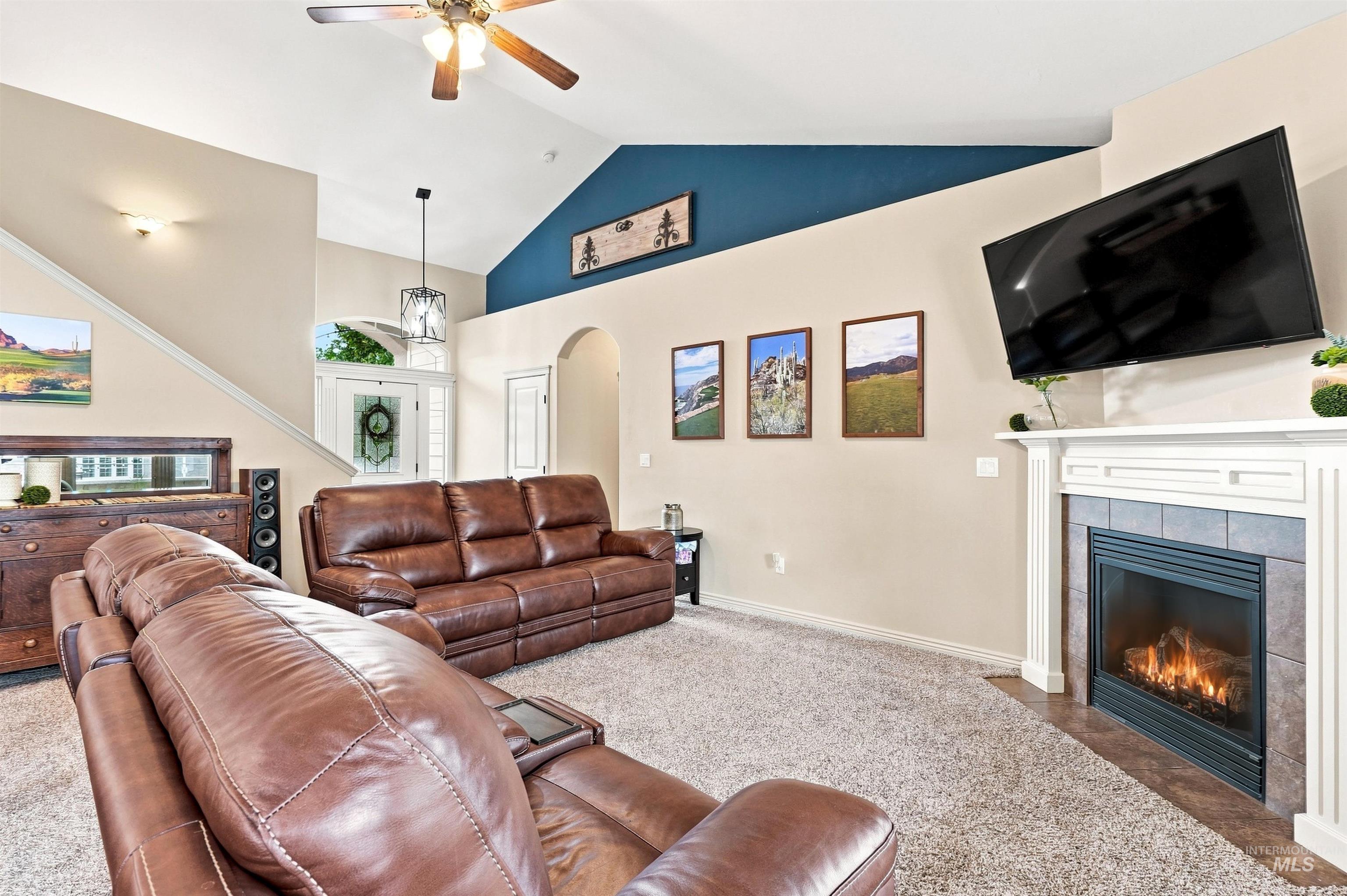 3914 S Raintree, Nampa, Idaho 83686, 3 Bedrooms, 2 Bathrooms, Residential For Sale, Price $429,900,MLS 98994145