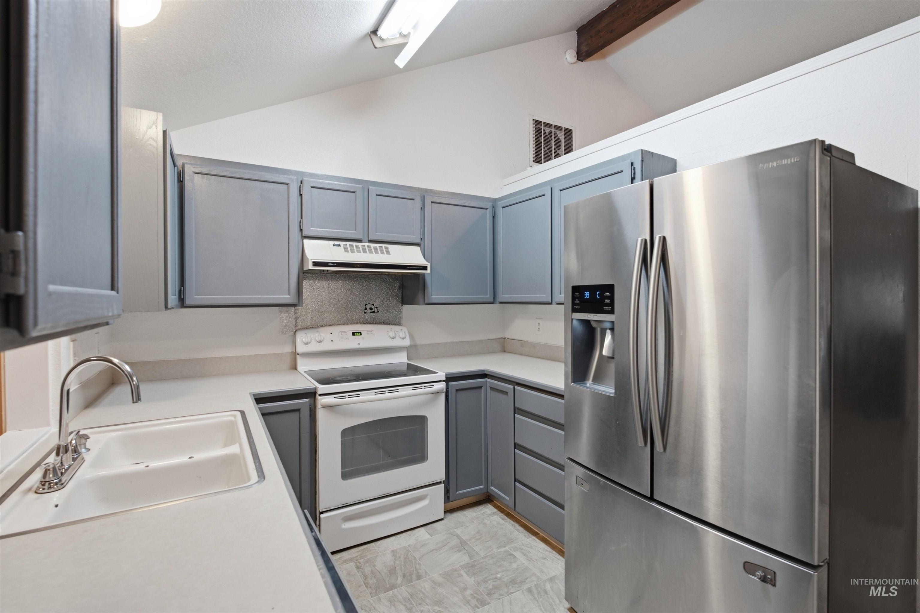 1911 W Tracy ct, Meridian, Idaho 83646, 4 Bedrooms, 2 Bathrooms, Residential For Sale, Price $415,000,MLS 98994155