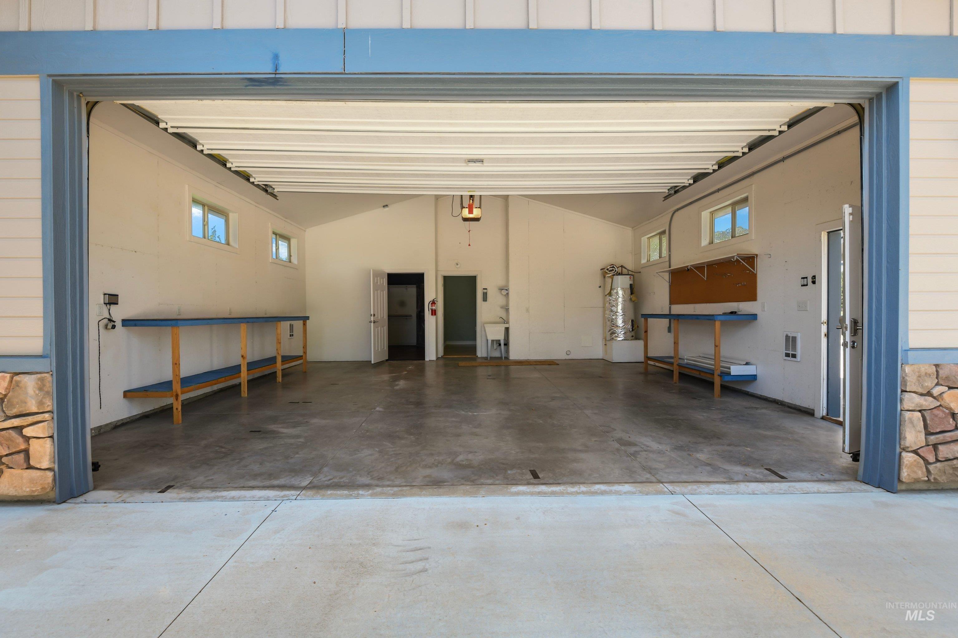 28163 Silo Way, Wilder, Idaho 83676, 4 Bedrooms, 3 Bathrooms, Residential For Sale, Price $749,900,MLS 98994161