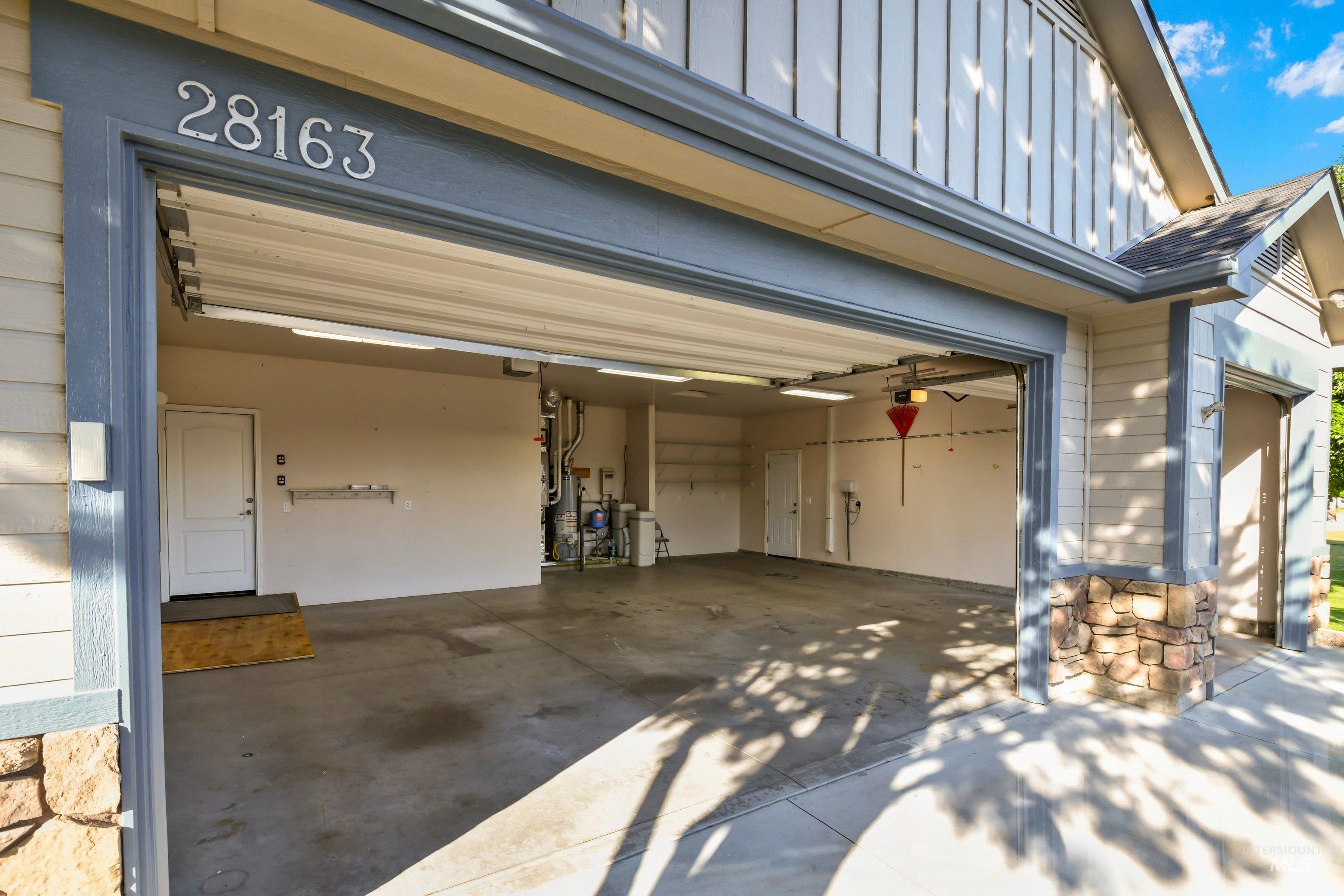 28163 Silo Way, Wilder, Idaho 83676, 4 Bedrooms, 3 Bathrooms, Residential For Sale, Price $749,900,MLS 98994161