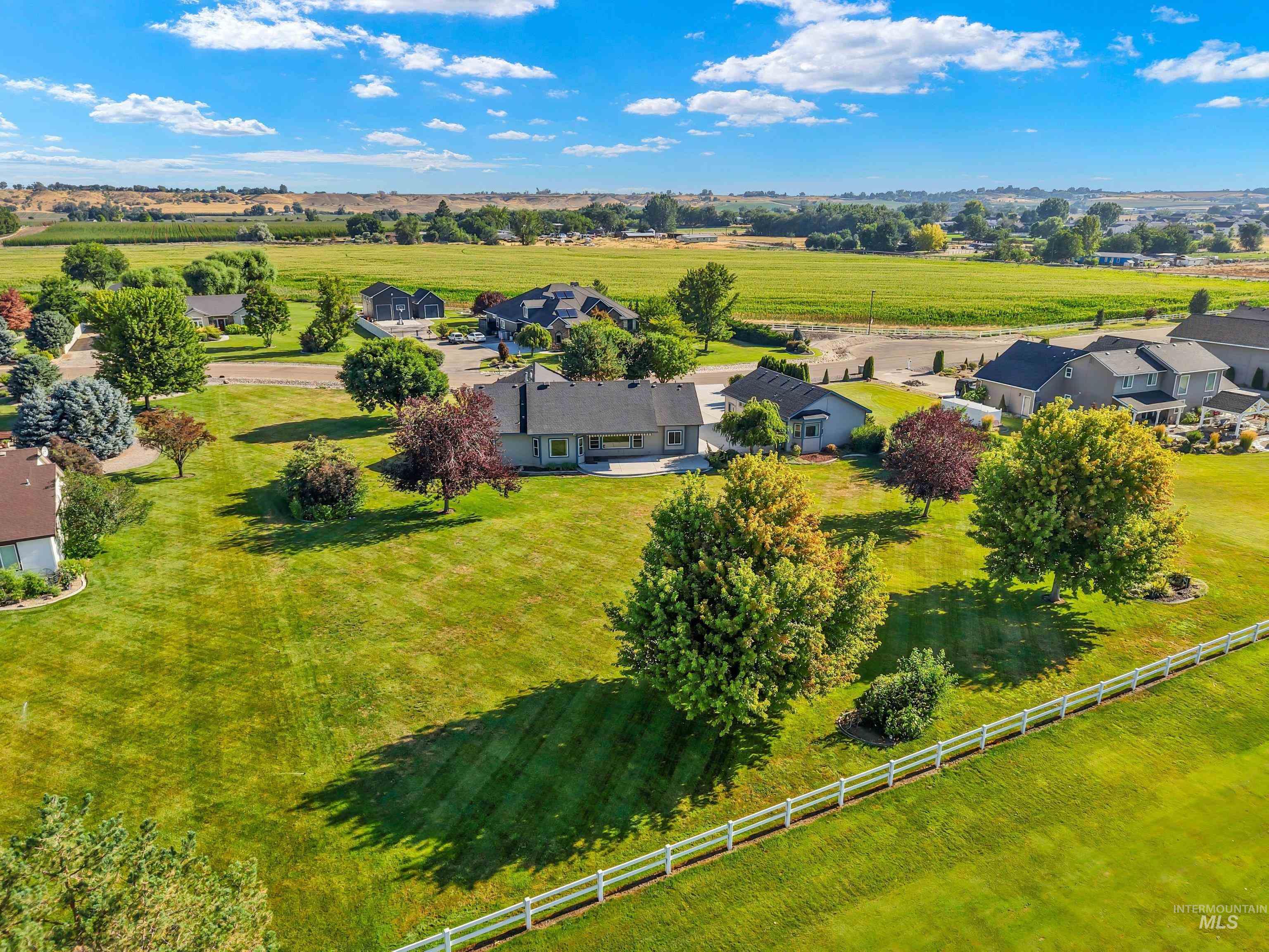 28163 Silo Way, Wilder, Idaho 83676, 4 Bedrooms, 3 Bathrooms, Residential For Sale, Price $749,900,MLS 98994161
