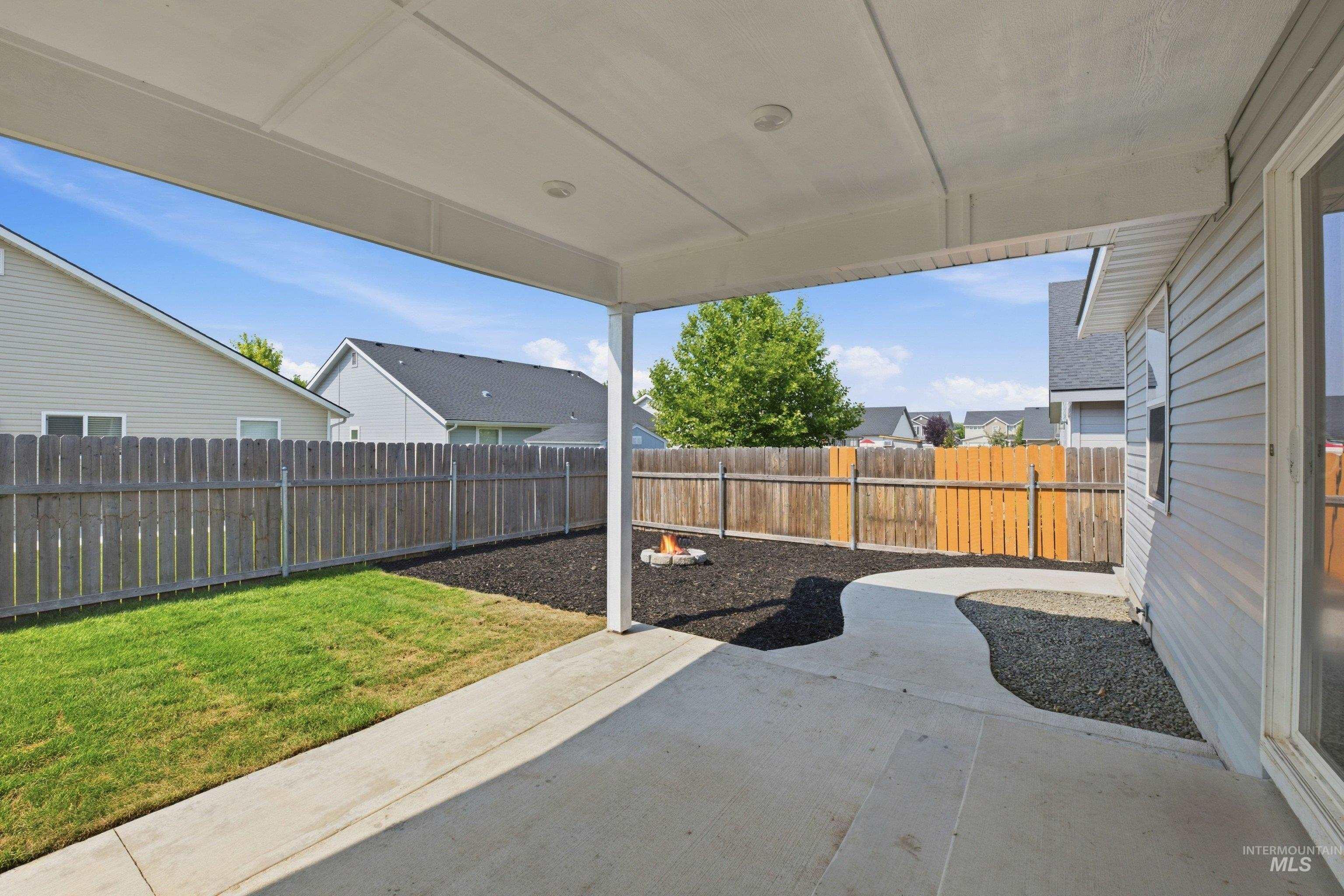 12585 Trinidad St., Caldwell, Idaho 83607, 4 Bedrooms, 2 Bathrooms, Residential For Sale, Price $369,500,MLS 98994165