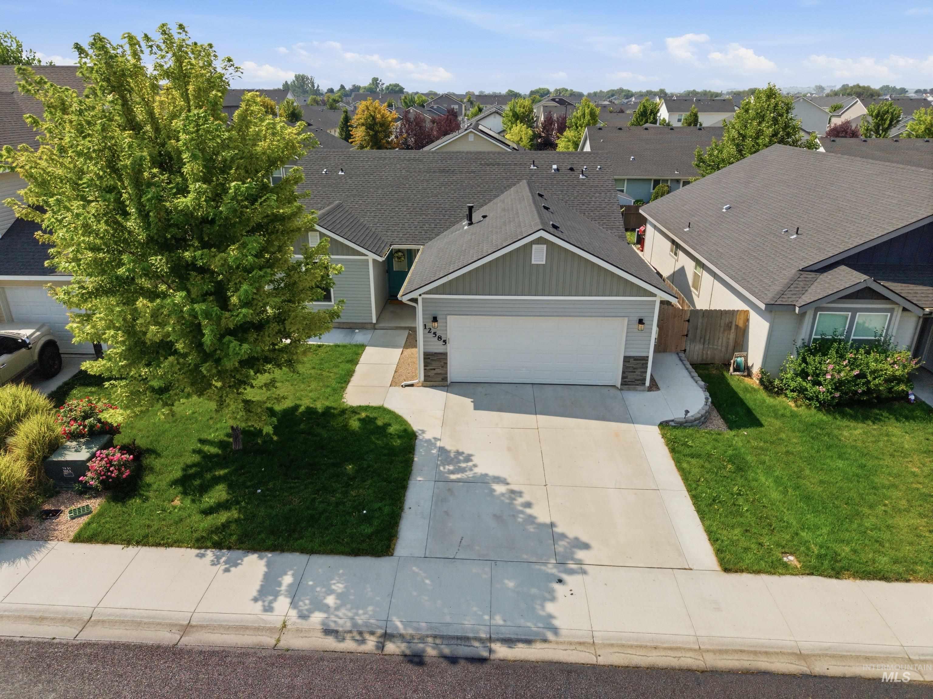 12585 Trinidad St., Caldwell, Idaho 83607, 4 Bedrooms, 2 Bathrooms, Residential For Sale, Price $369,500,MLS 98994165
