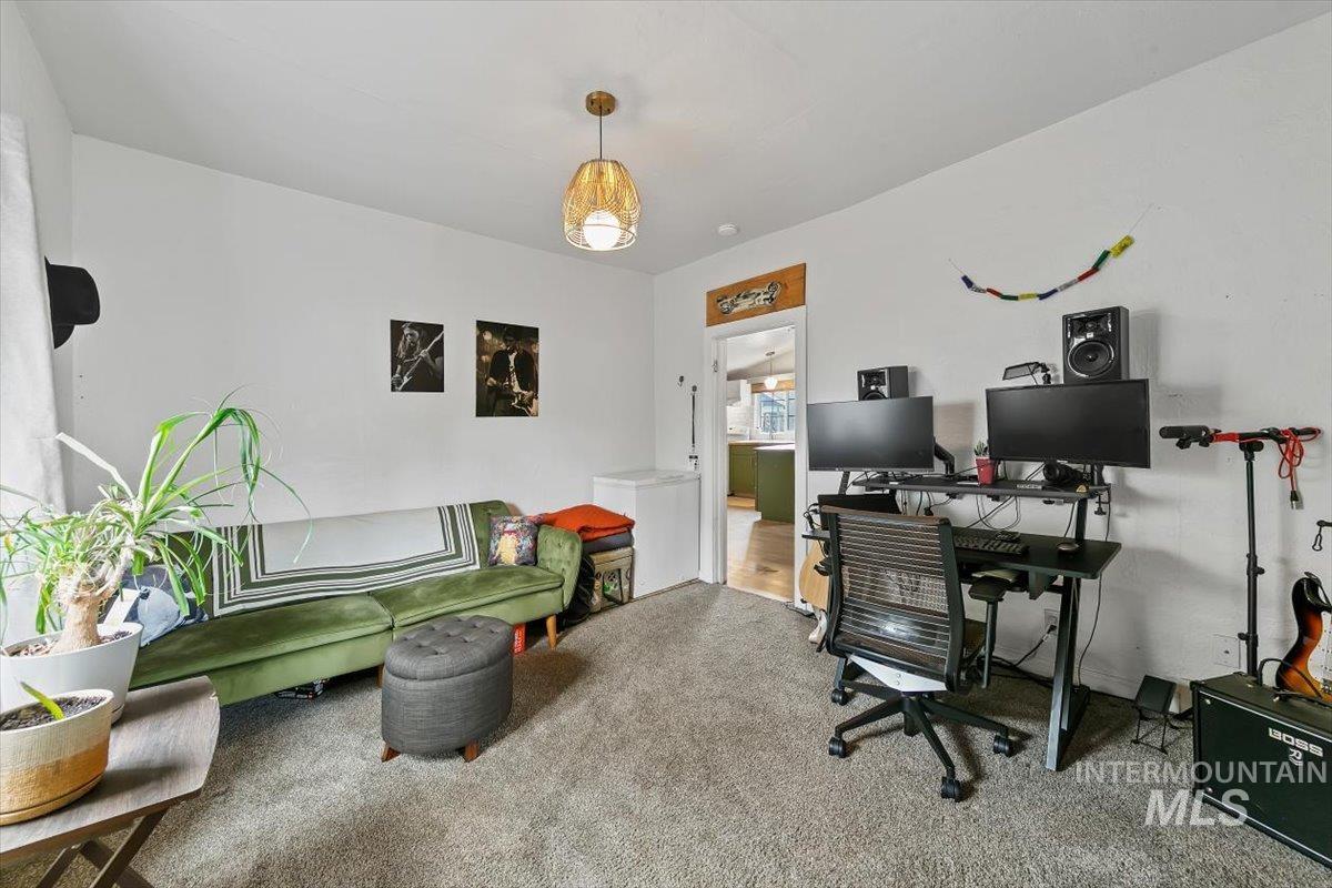 512 15th Ave N, Nampa, Idaho 83687, 3 Bedrooms, 1 Bathroom, Residential For Sale, Price $329,000, 98994167