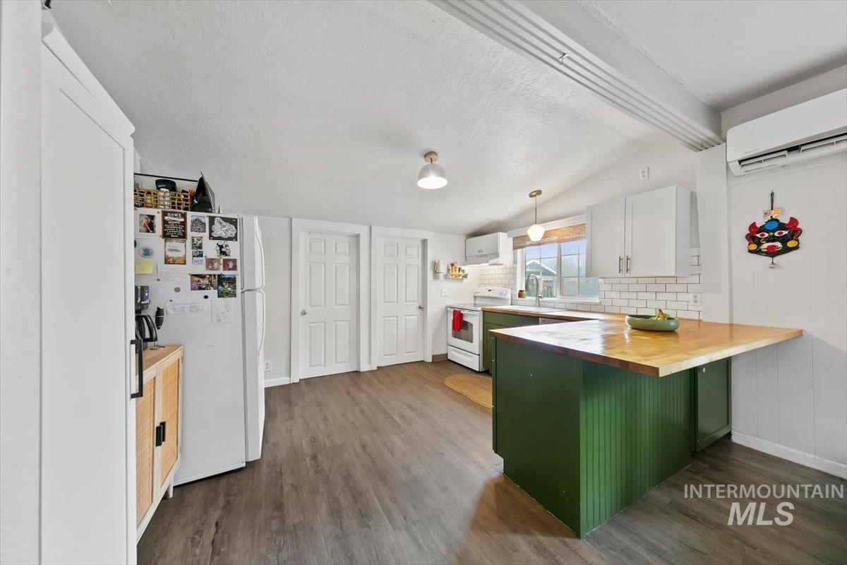 512 15th Ave N, Nampa, Idaho 83687, 3 Bedrooms, 1 Bathroom, Residential For Sale, Price $334,900,MLS 98994167