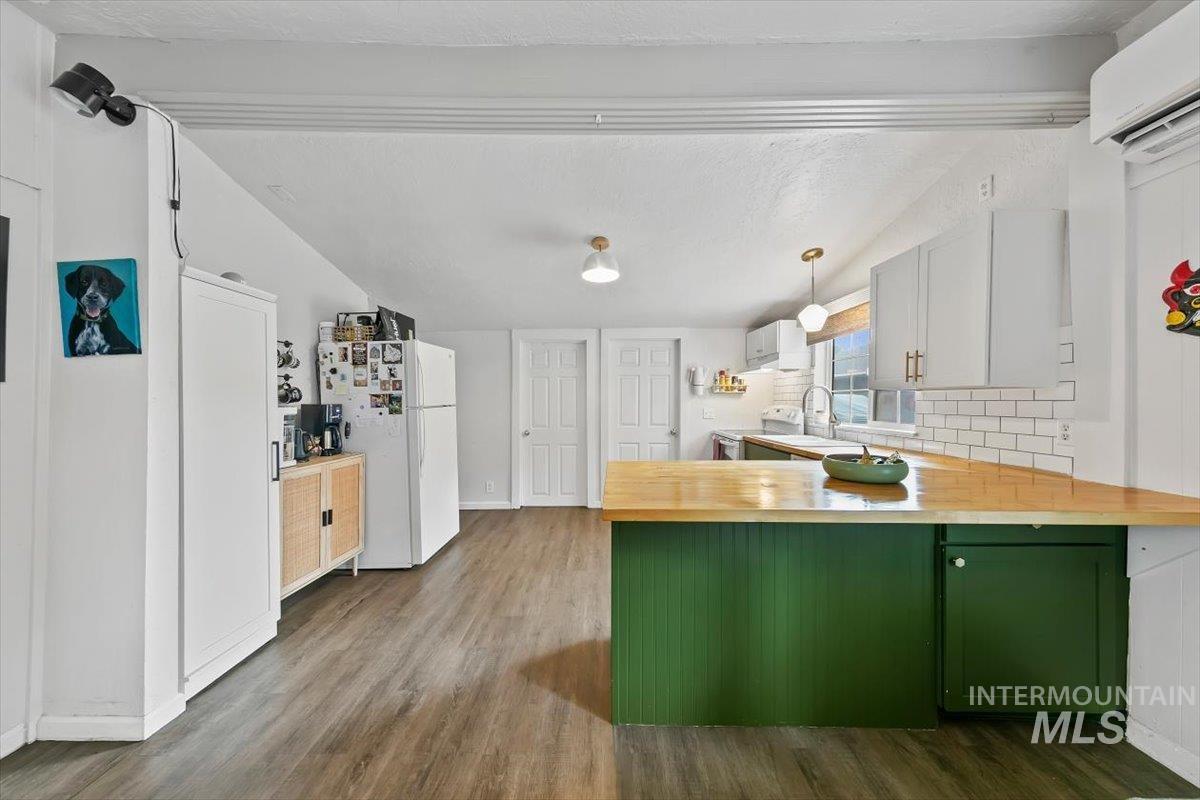 512 15th Ave N, Nampa, Idaho 83687, 3 Bedrooms, 1 Bathroom, Residential For Sale, Price $334,900,MLS 98994167