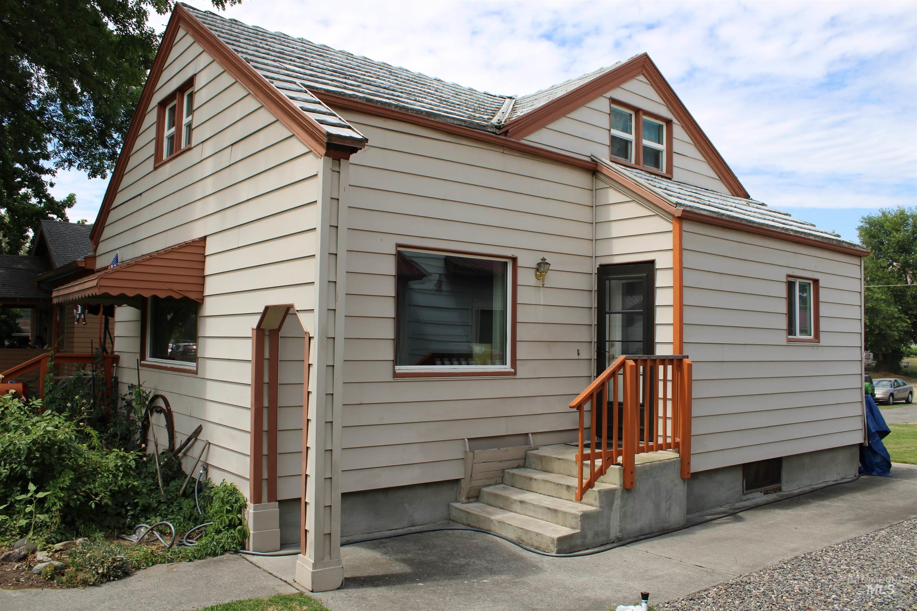 1305 12th Ave, Lewiston, Idaho 83501, 3 Bedrooms, 1 Bathroom, Residential For Sale, Price $394,999,MLS 98994170
