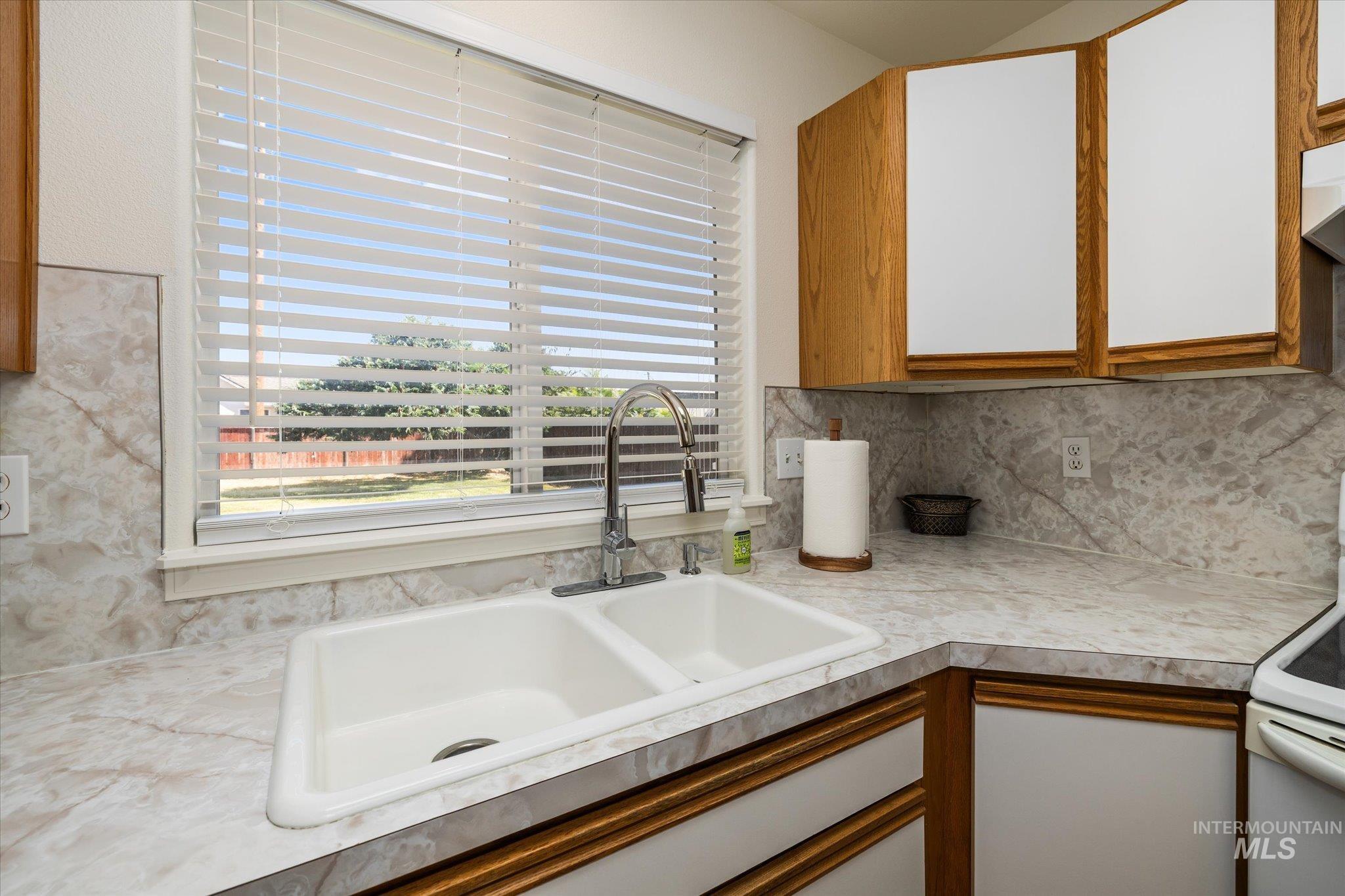 616 7th, Middleton, Idaho 83644, 3 Bedrooms, 2 Bathrooms, Residential For Sale, Price $407,985,MLS 98994172