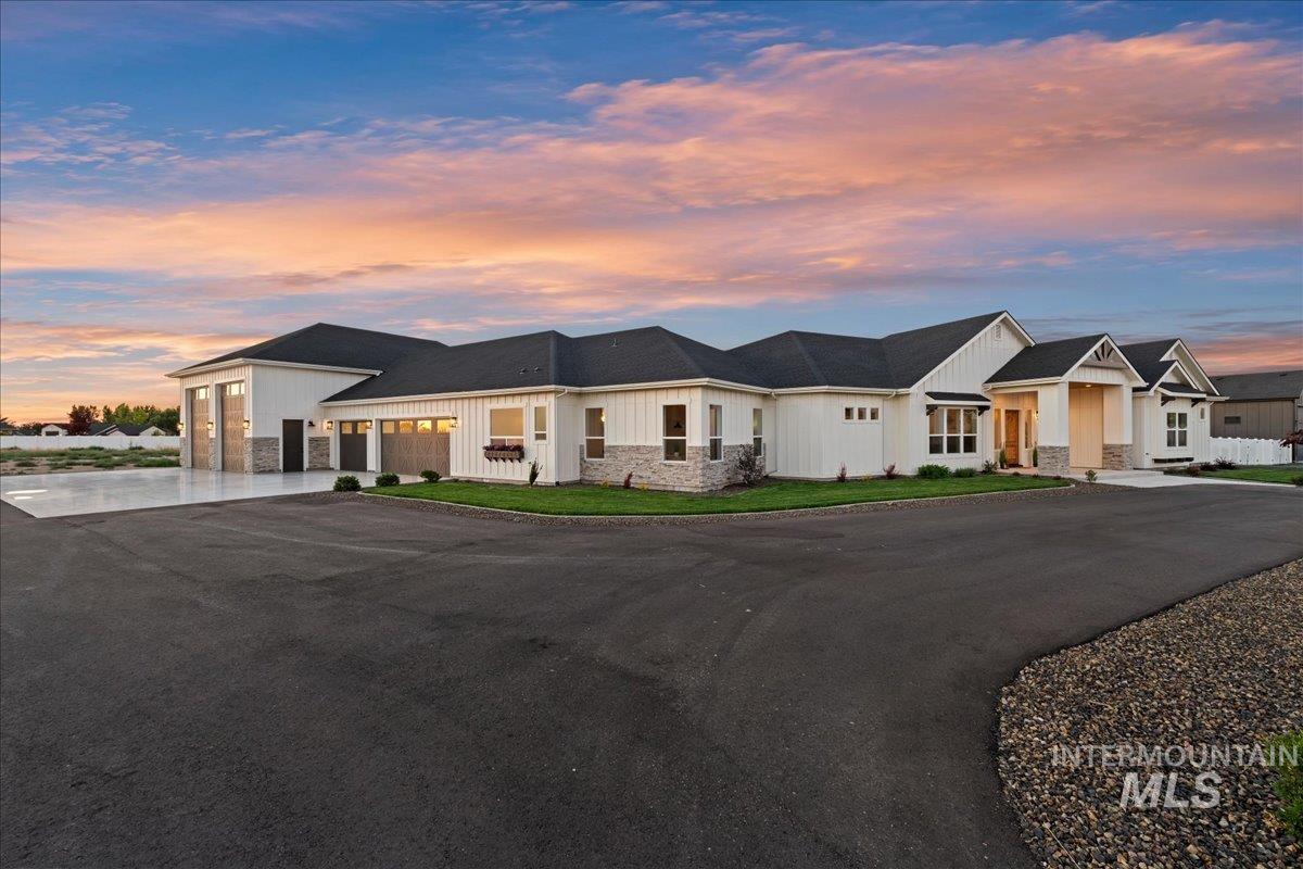 16876 Spring Meadow Dr, Caldwell, Idaho 83607, 4 Bedrooms, 4 Bathrooms, Residential For Sale, Price $1,650,000,MLS 98994180