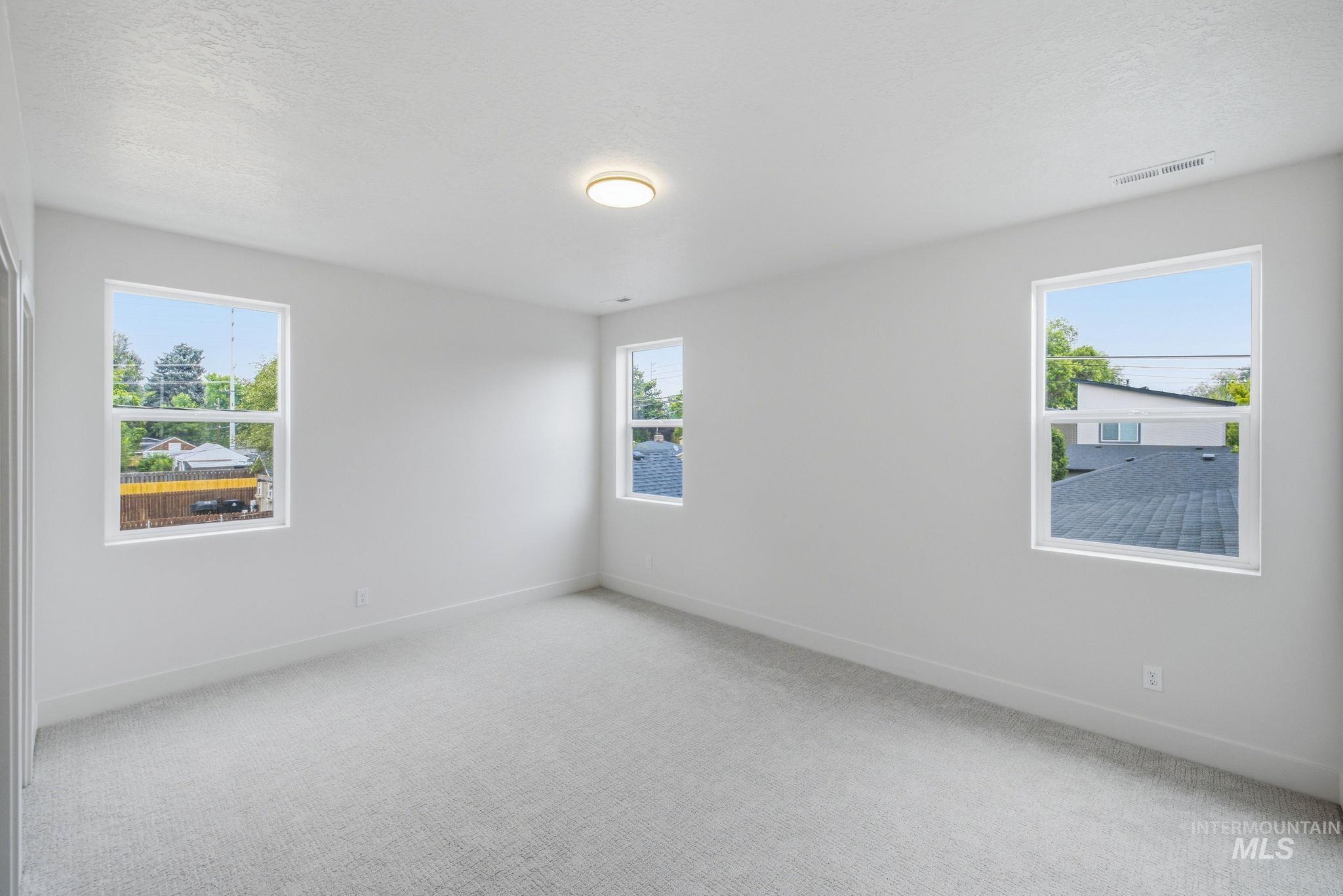 1818 S. Hervey Street, Boise, Idaho 83705, 3 Bedrooms, 3.5 Bathrooms, Residential For Sale, Price $775,000,MLS 98994184