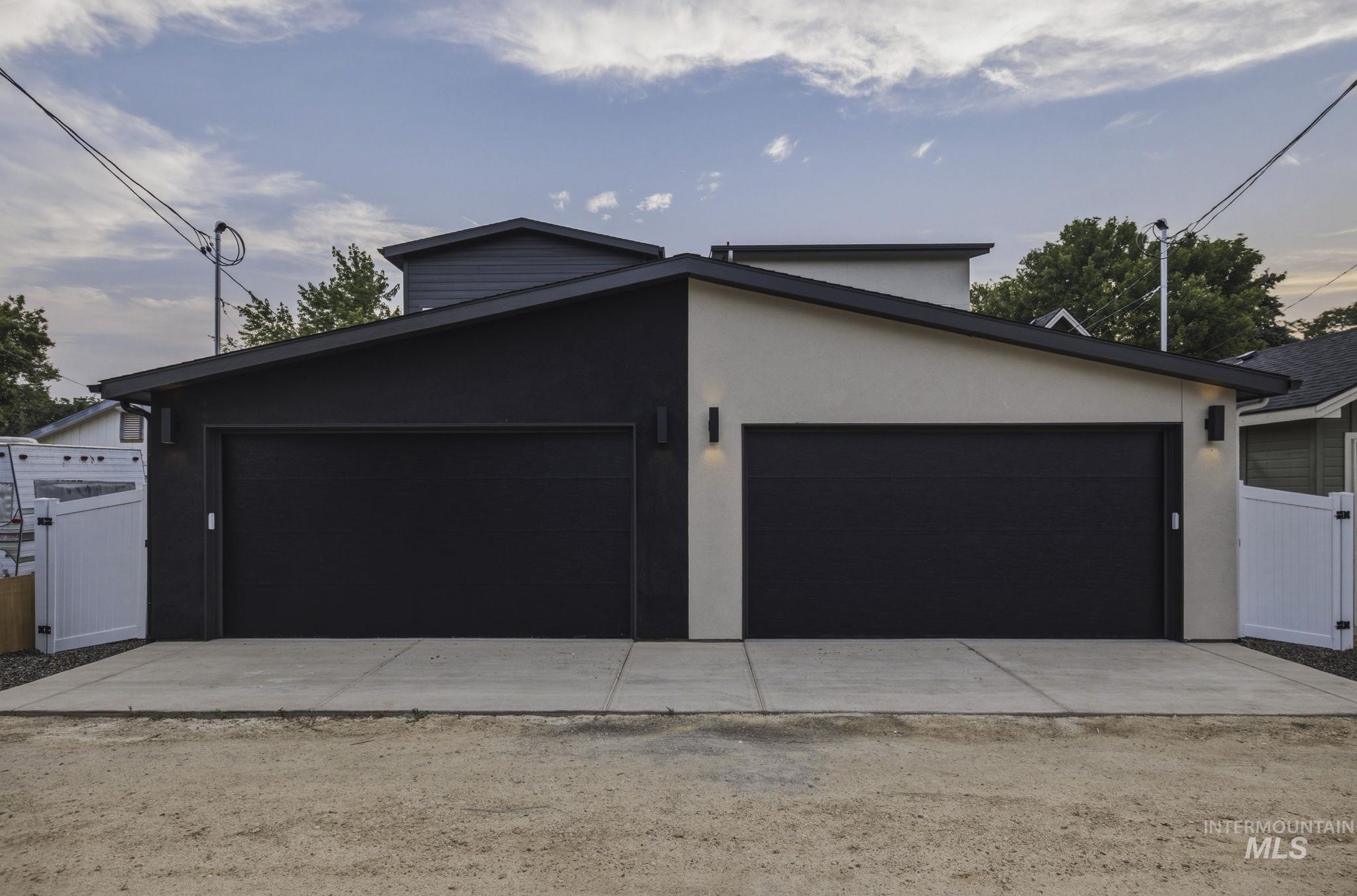 1820 S. Hervey Street, Boise, Idaho 83705, 3 Bedrooms, 3.5 Bathrooms, Residential For Sale, Price $775,000,MLS 98994187