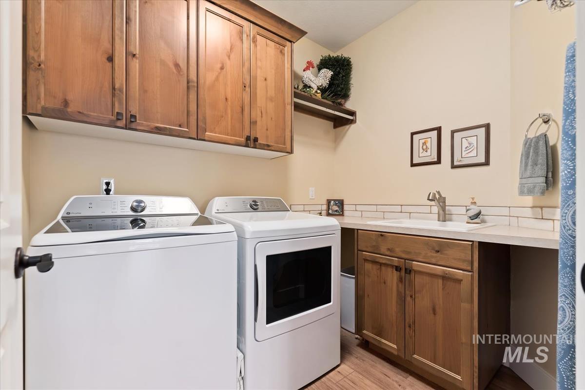 4683 S Amorita Place, Meridian, Idaho 83642, 3 Bedrooms, 2 Bathrooms, Residential For Sale, Price $609,999, 98994189