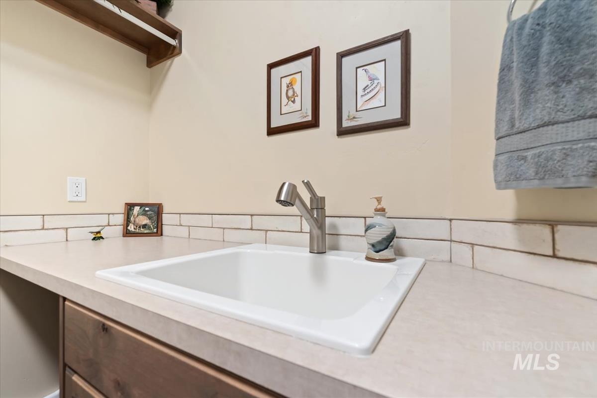 4683 S Amorita Place, Meridian, Idaho 83642, 3 Bedrooms, 2 Bathrooms, Residential For Sale, Price $609,999,MLS 98994189