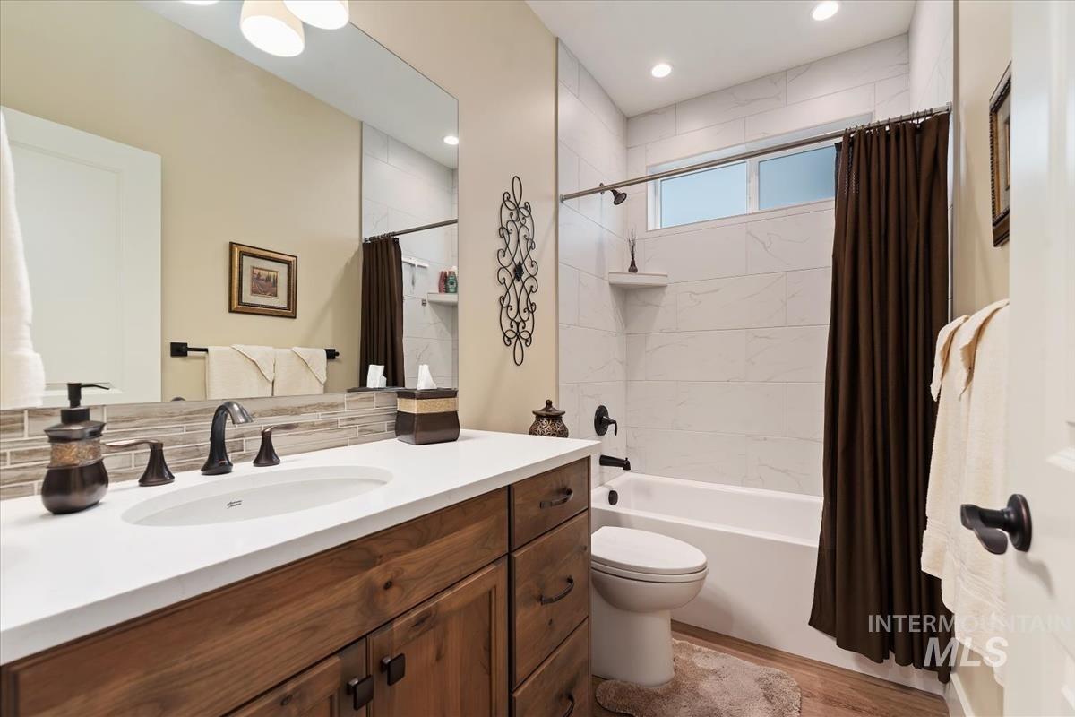 4683 S Amorita Place, Meridian, Idaho 83642, 3 Bedrooms, 2 Bathrooms, Residential For Sale, Price $609,999,MLS 98994189