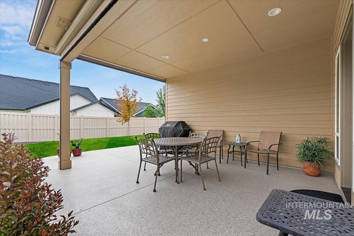 4683 S Amorita Place, Meridian, Idaho 83642, 3 Bedrooms, 2 Bathrooms, Residential For Sale, Price $609,999,MLS 98994189