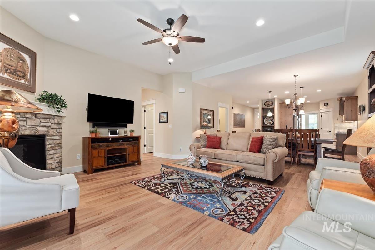 4683 S Amorita Place, Meridian, Idaho 83642, 3 Bedrooms, 2 Bathrooms, Residential For Sale, Price $609,999,MLS 98994189