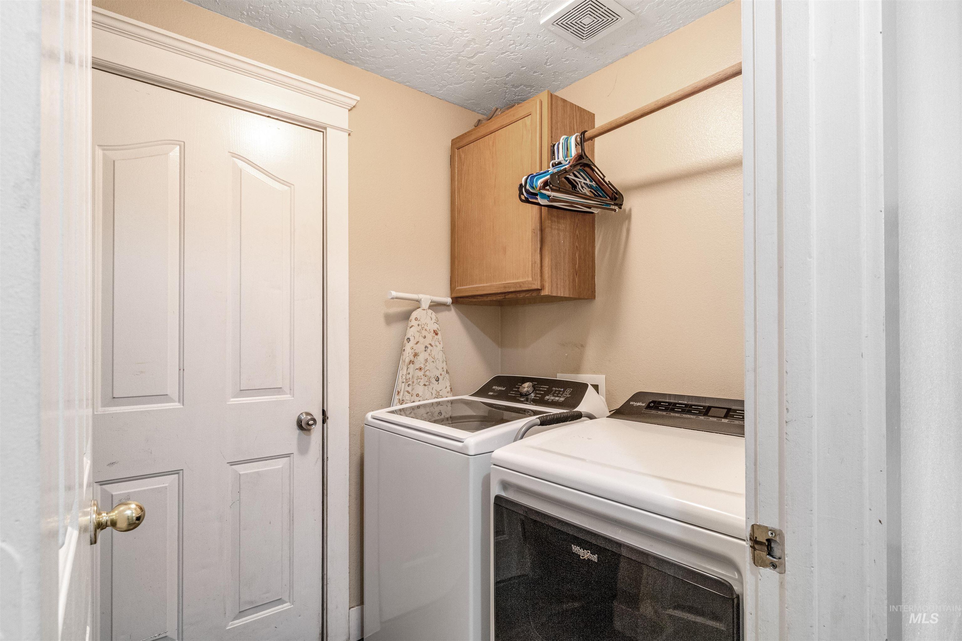 1316 Willow Creek Dr, Nampa, Idaho 83686, 4 Bedrooms, 2 Bathrooms, Residential For Sale, Price $410,000,MLS 98994197