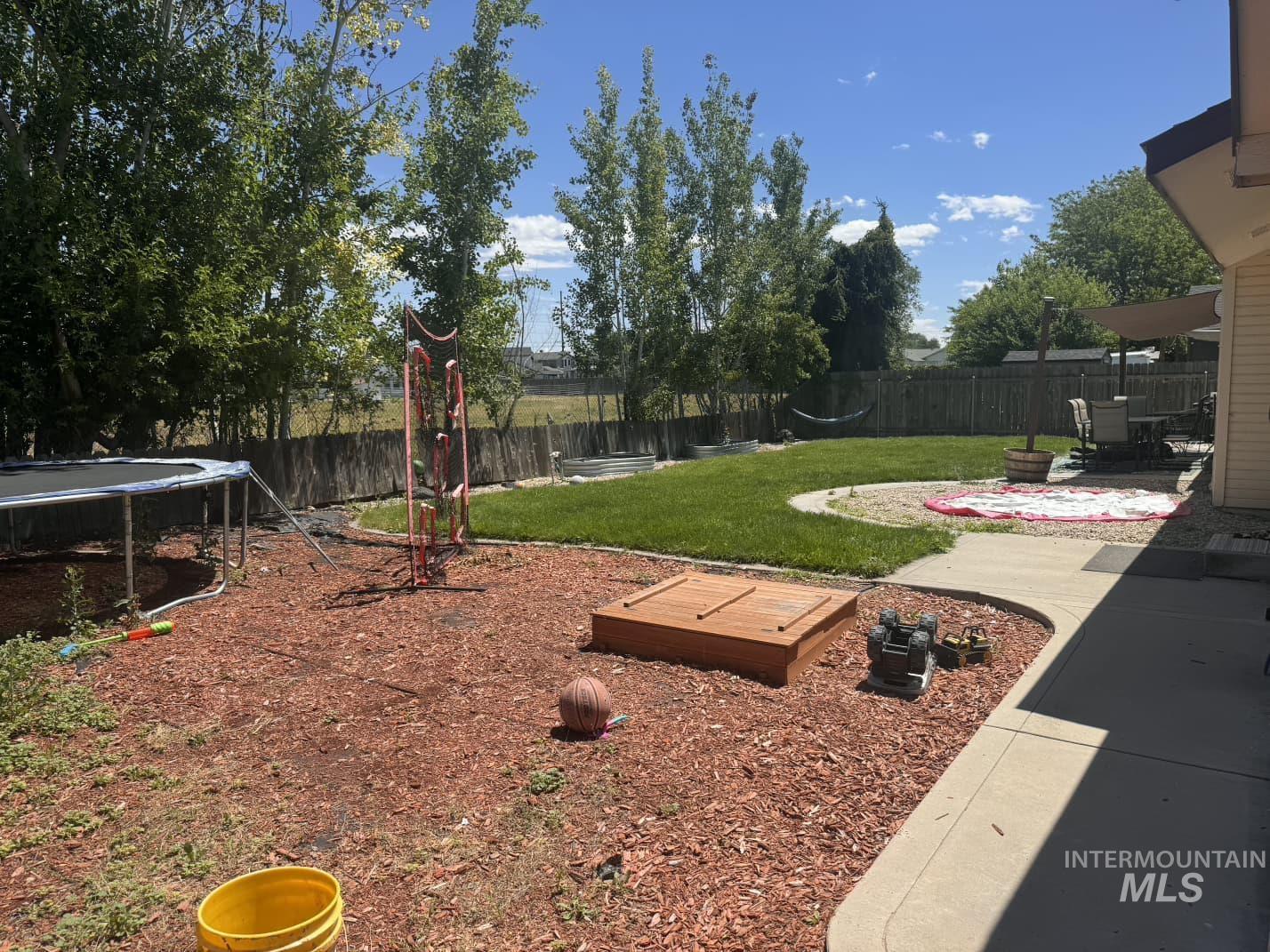 1316 Willow Creek Dr, Nampa, Idaho 83686, 4 Bedrooms, 2 Bathrooms, Residential For Sale, Price $410,000,MLS 98994197