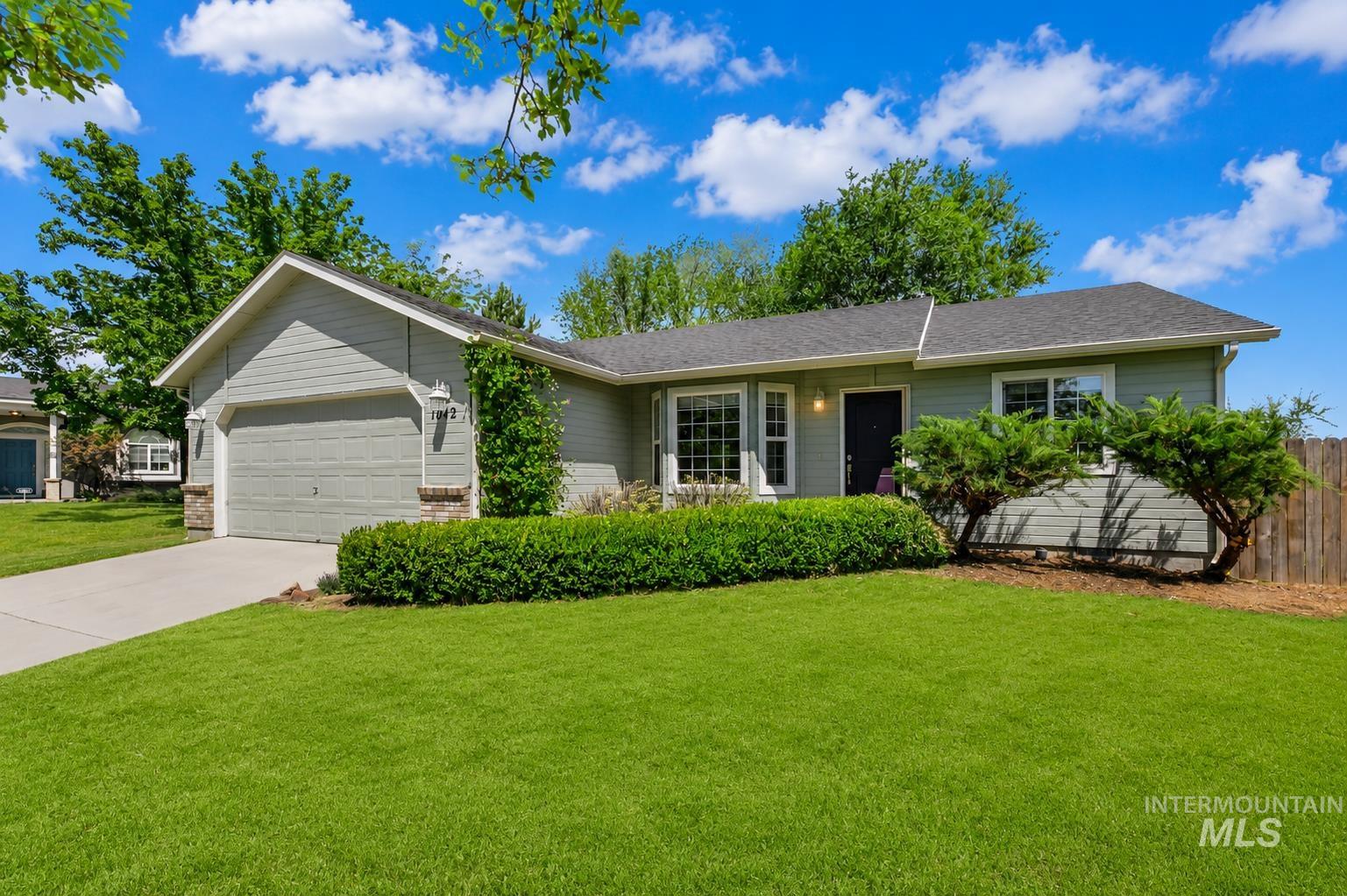 1042 N Stonehenge Way, Meridian, Idaho 83642, 3 Bedrooms, 2 Bathrooms, Residential For Sale, Price $400,000, 98994202