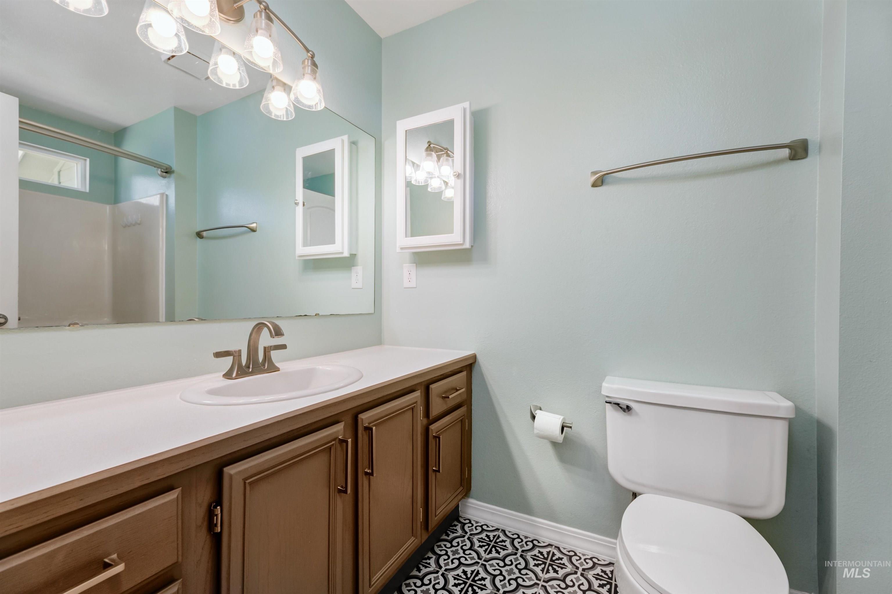 1042 N Stonehenge Way, Meridian, Idaho 83642, 3 Bedrooms, 2 Bathrooms, Residential For Sale, Price $400,000, 98994202
