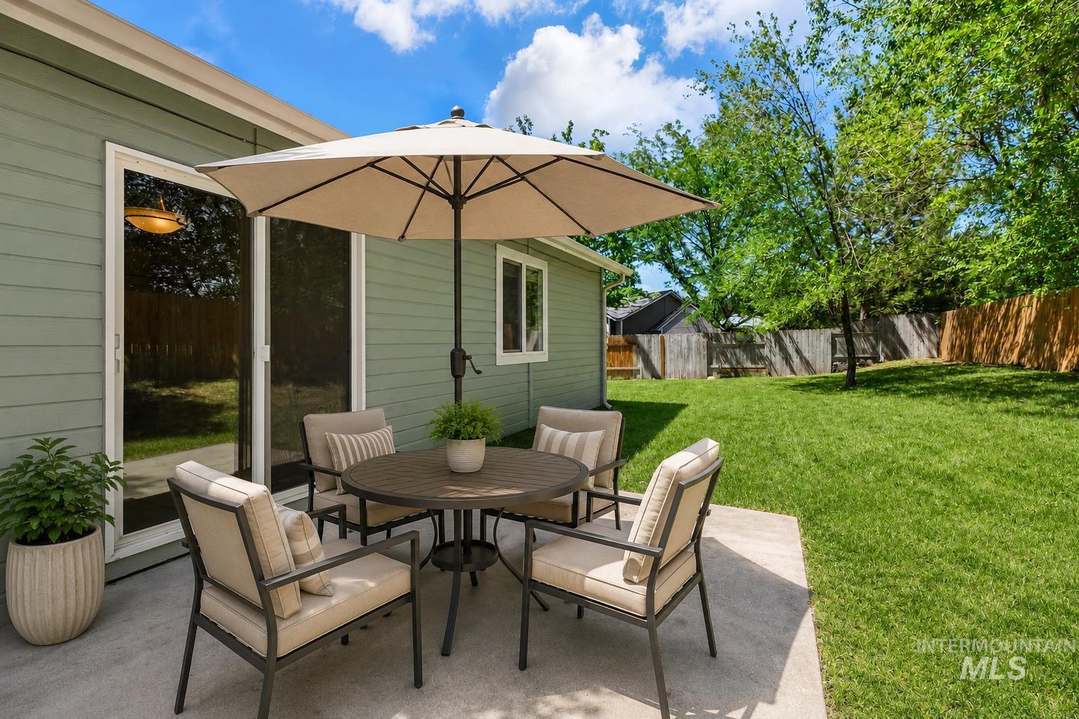 1042 N Stonehenge Way, Meridian, Idaho 83642, 3 Bedrooms, 2 Bathrooms, Residential For Sale, Price $400,000, 98994202