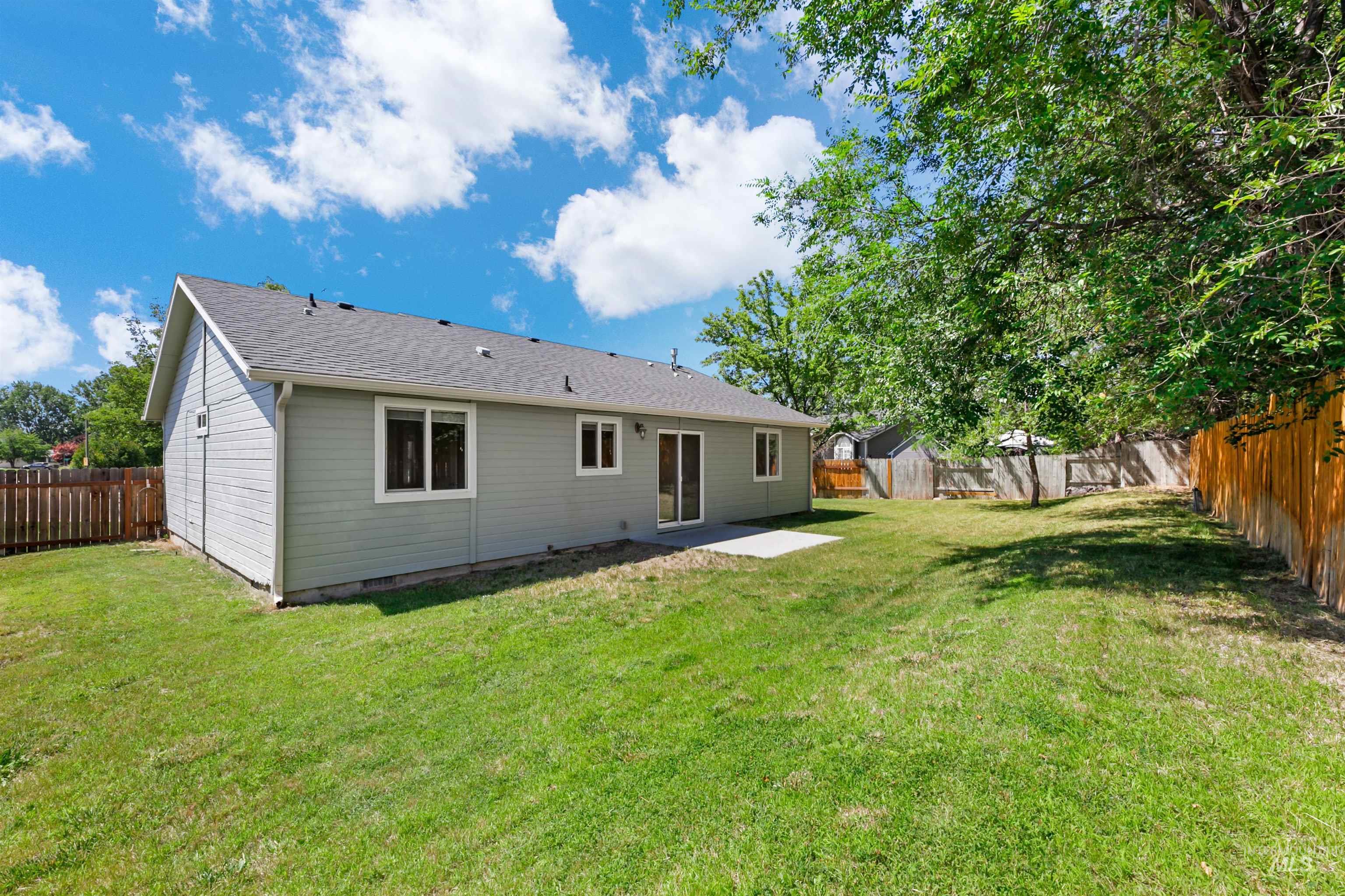 1042 N Stonehenge Way, Meridian, Idaho 83642, 3 Bedrooms, 2 Bathrooms, Residential For Sale, Price $400,000, 98994202