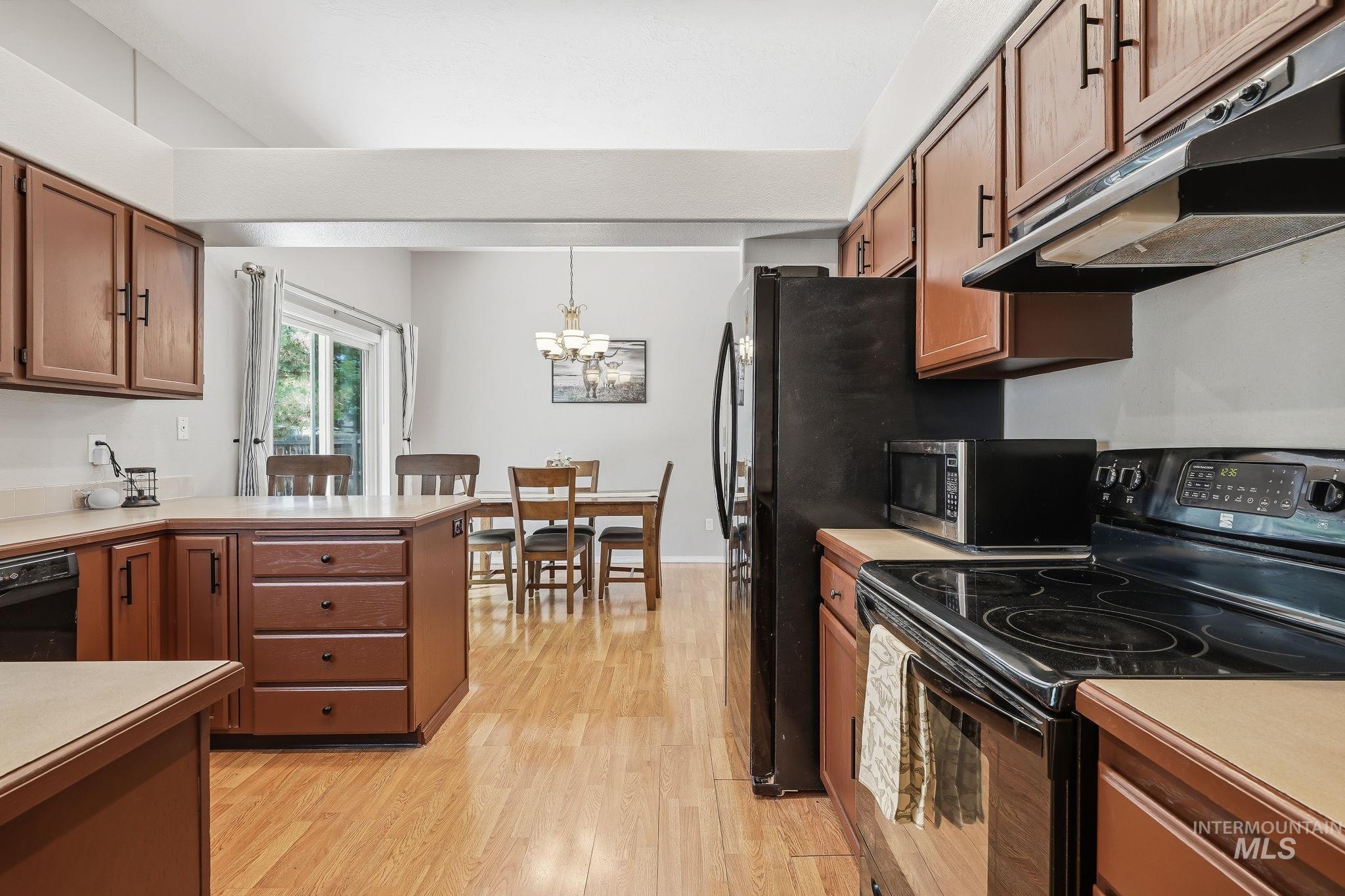 705 N Abernathy Way, Meridian, Idaho 83642, 3 Bedrooms, 2 Bathrooms, Residential For Sale, Price $409,900,MLS 98994205