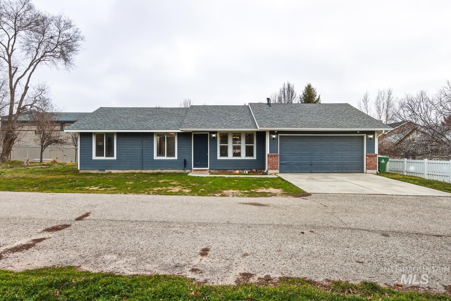 1052 NW 5th Ave, Meridian, Idaho 83642, 3 Bedrooms, 2 Bathrooms, Residential For Sale, Price $360,000,MLS 98994215