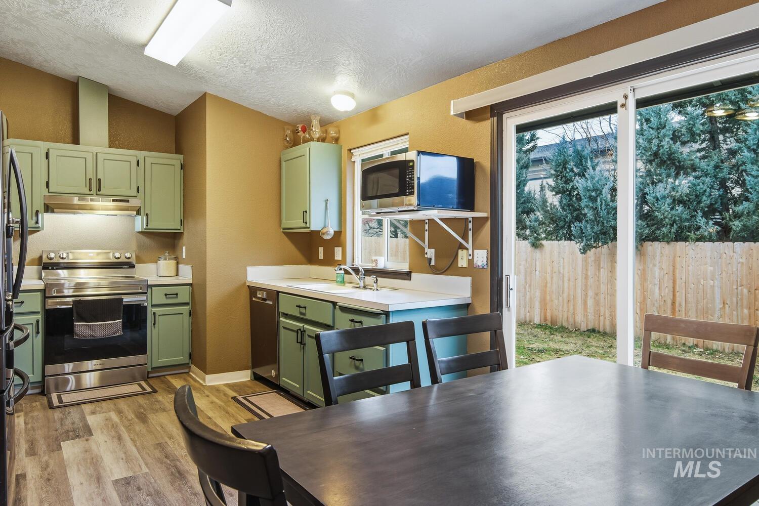 1052 NW 5th Ave, Meridian, Idaho 83642, 3 Bedrooms, 2 Bathrooms, Residential For Sale, Price $360,000,MLS 98994215