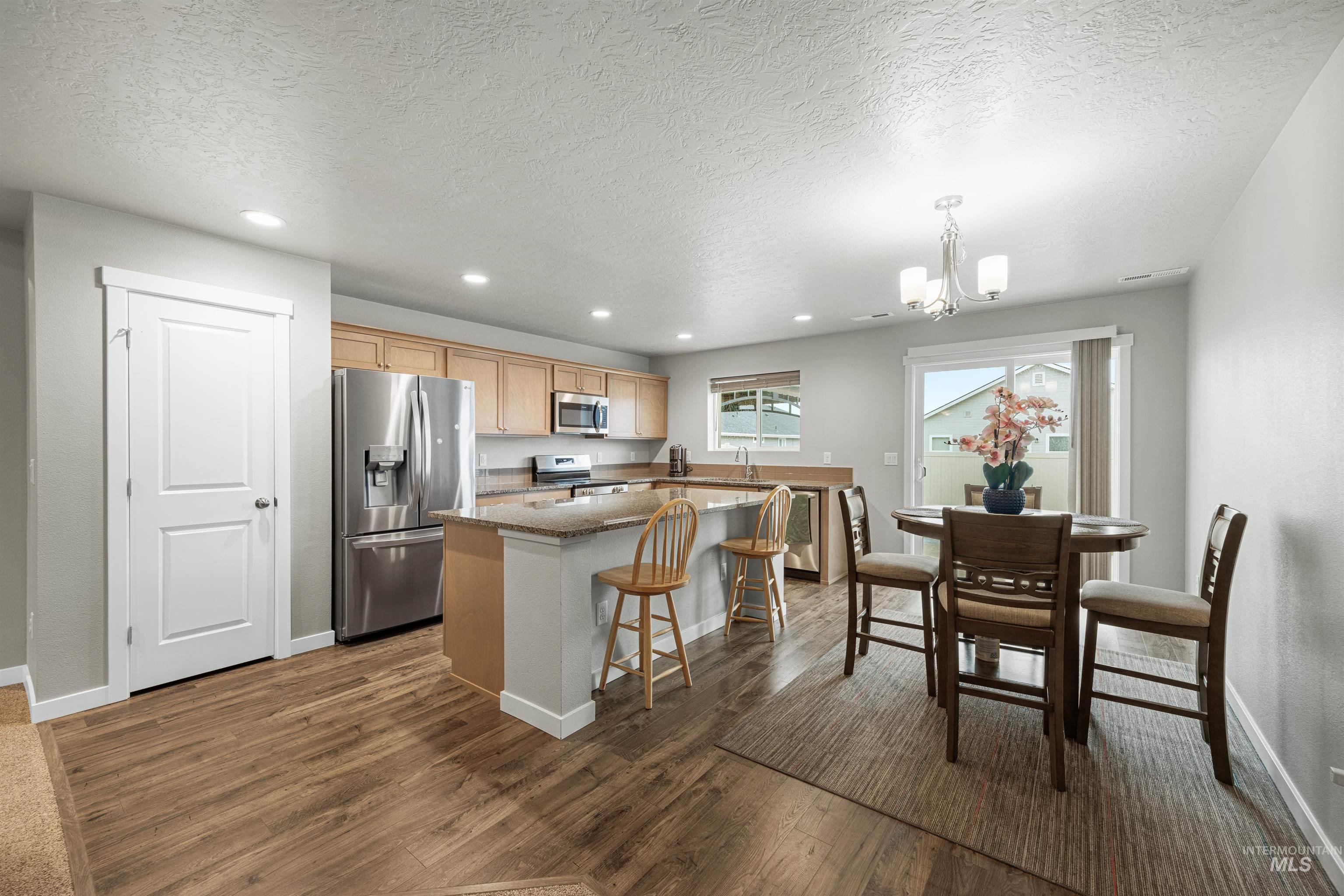 10418 Rockaway Ridge St, Nampa, Idaho 83687, 3 Bedrooms, 2 Bathrooms, Residential For Sale, Price $399,900,MLS 98994223