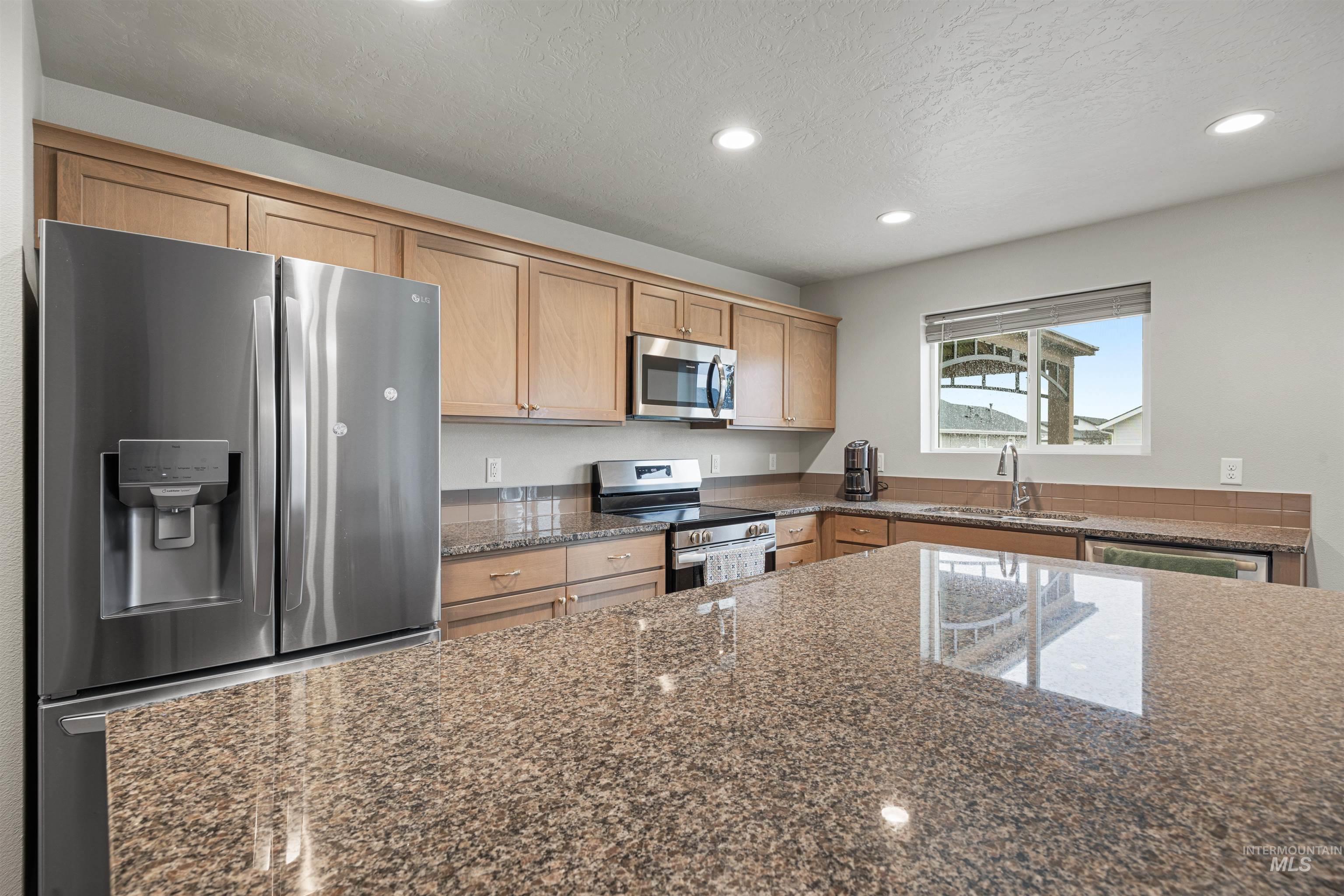 10418 Rockaway Ridge St, Nampa, Idaho 83687, 3 Bedrooms, 2 Bathrooms, Residential For Sale, Price $399,900,MLS 98994223