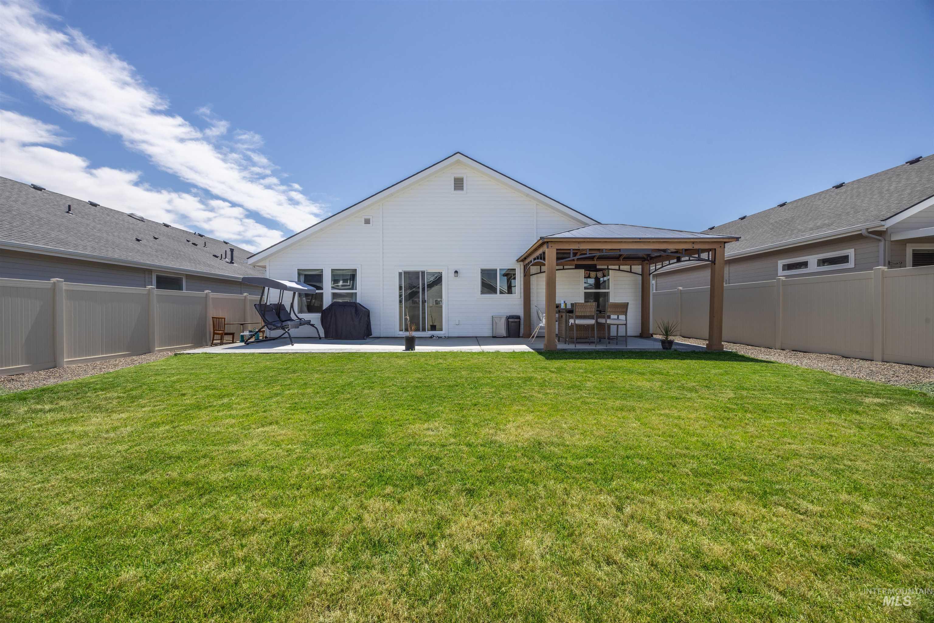 10418 Rockaway Ridge St, Nampa, Idaho 83687, 3 Bedrooms, 2 Bathrooms, Residential For Sale, Price $399,900,MLS 98994223