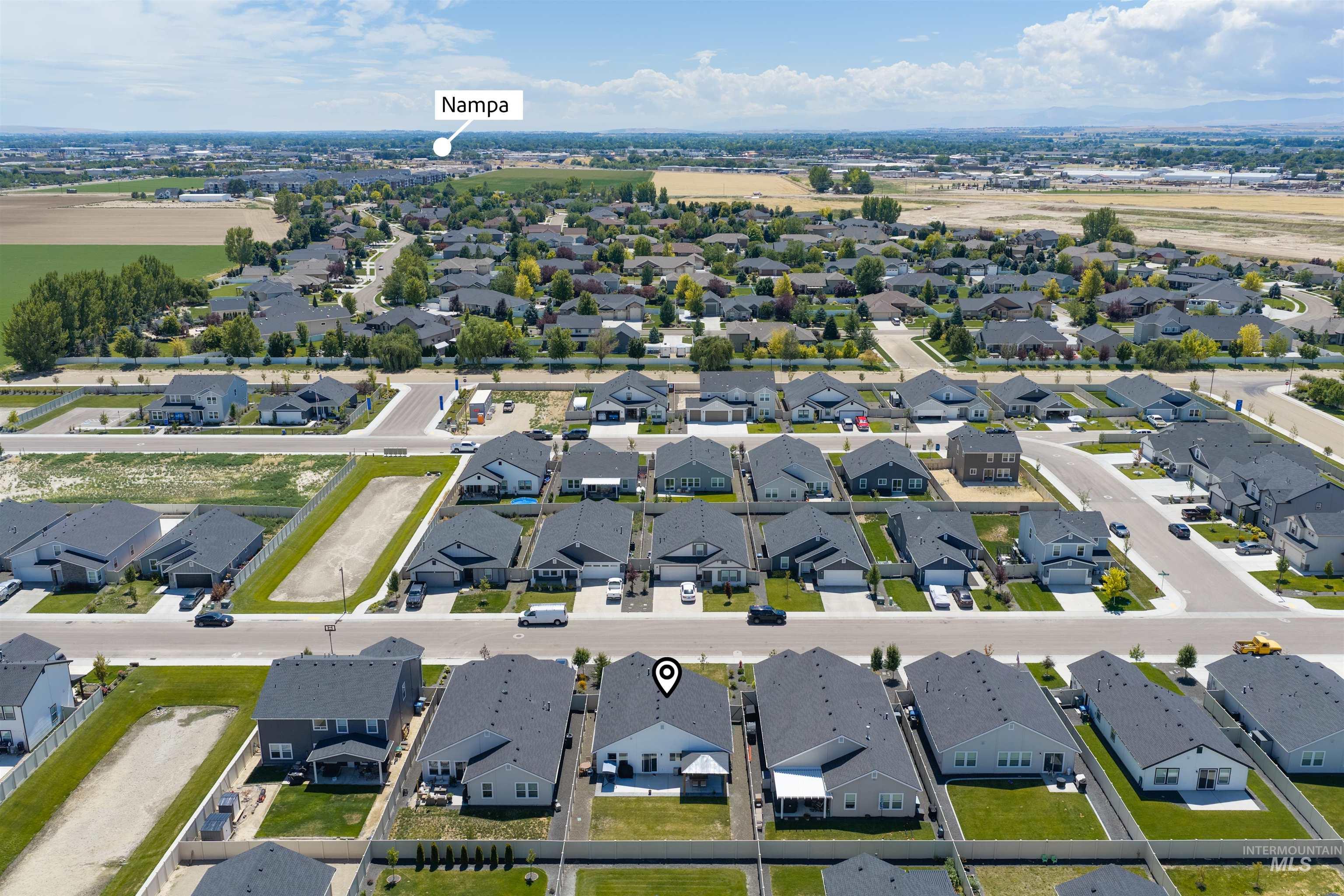 10418 Rockaway Ridge St, Nampa, Idaho 83687, 3 Bedrooms, 2 Bathrooms, Residential For Sale, Price $399,900,MLS 98994223