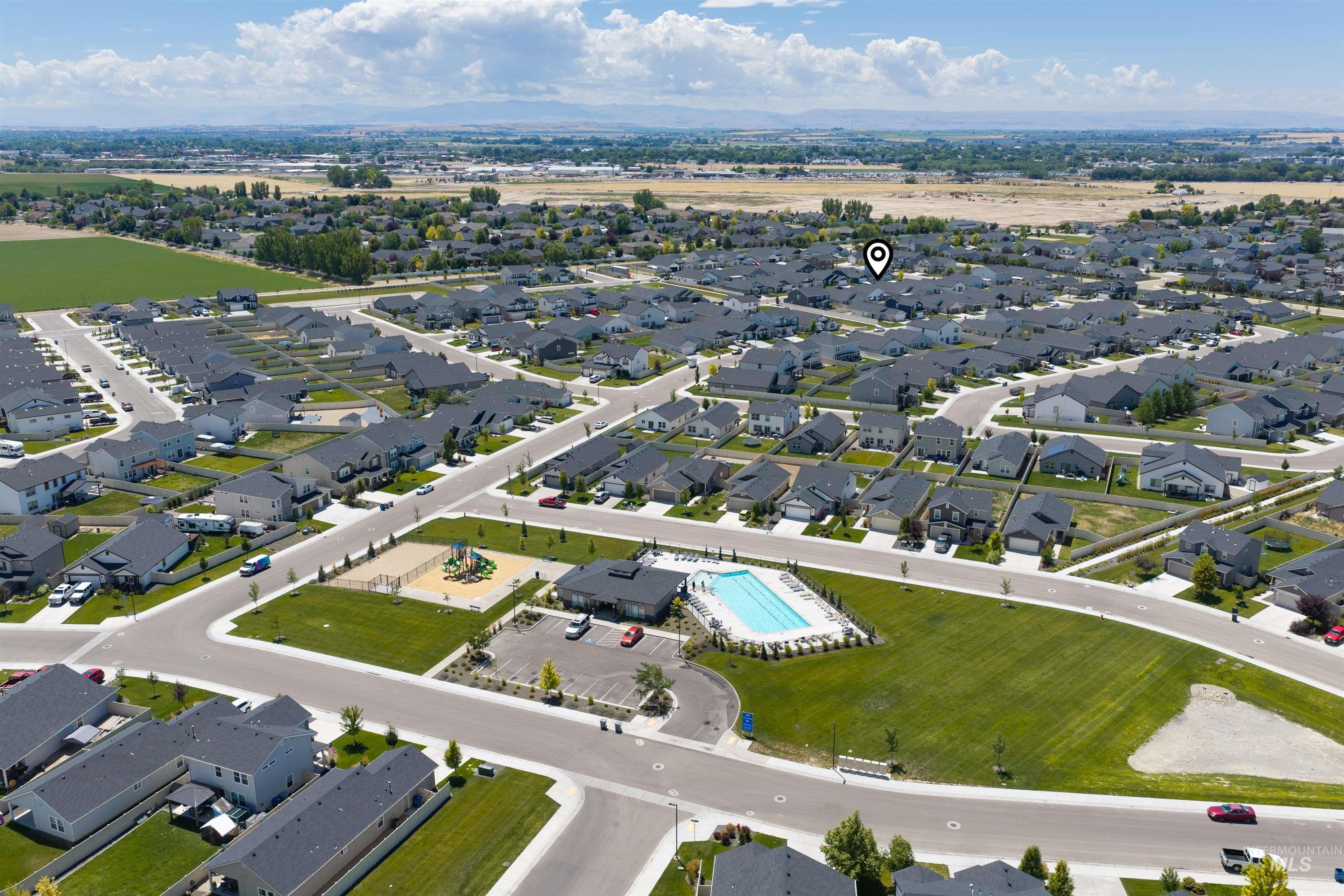 10418 Rockaway Ridge St, Nampa, Idaho 83687, 3 Bedrooms, 2 Bathrooms, Residential For Sale, Price $399,900,MLS 98994223
