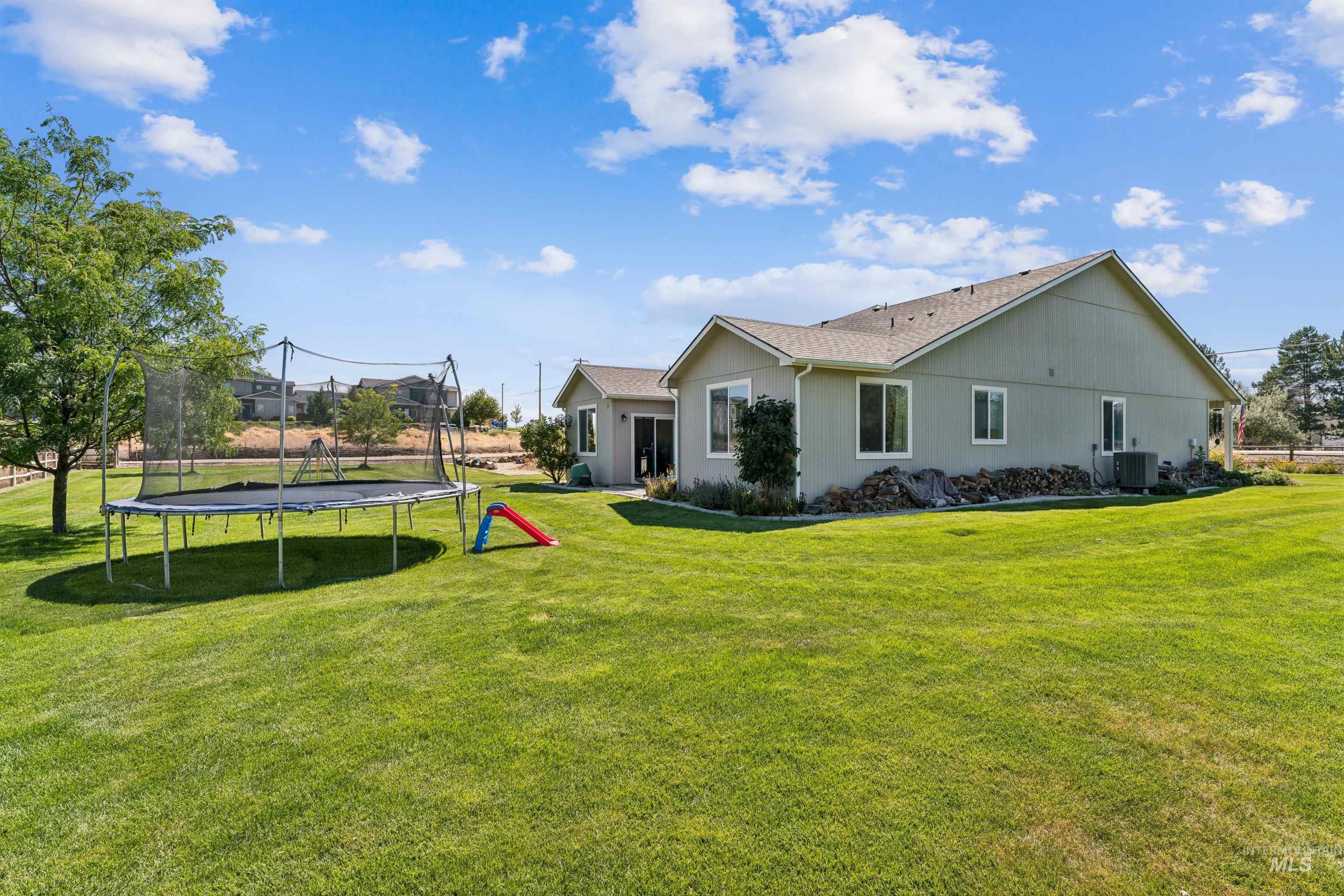 740 S School Ave, Kuna, Idaho 83634, 4 Bedrooms, 3 Bathrooms, Residential For Sale, Price $735,000, 98994225